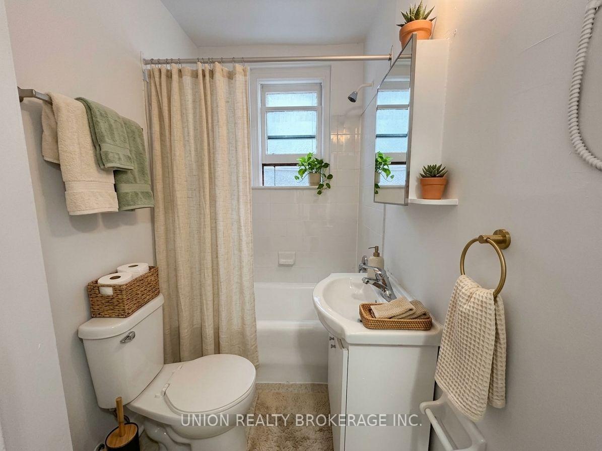 Photo 7 of Unit 16, 2393 Queen Street E, Toronto, The Beaches — HOMEH