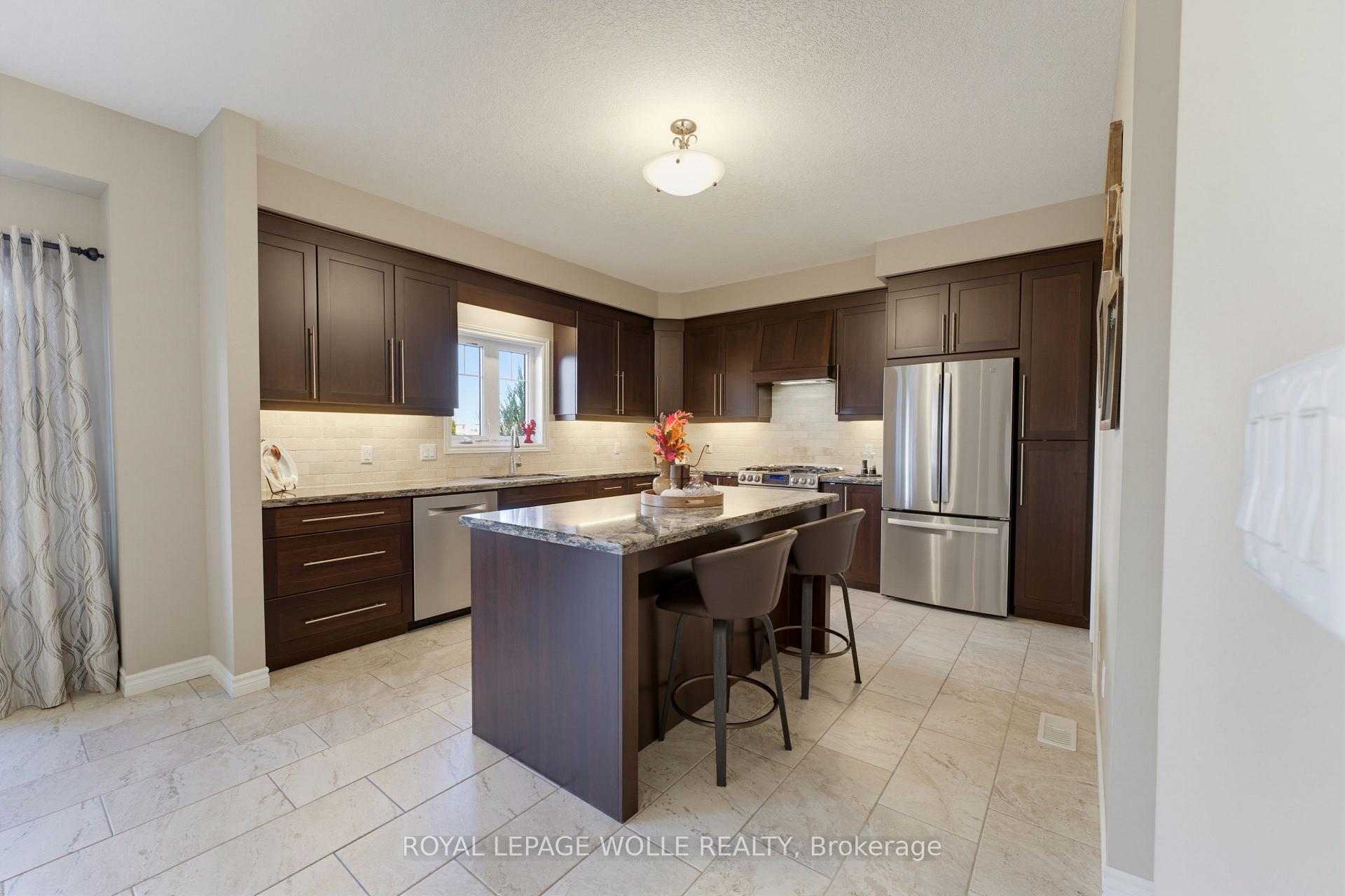 Photo 21 of 51 Netherwood Road, Kitchener, Doon South — HOMEH
