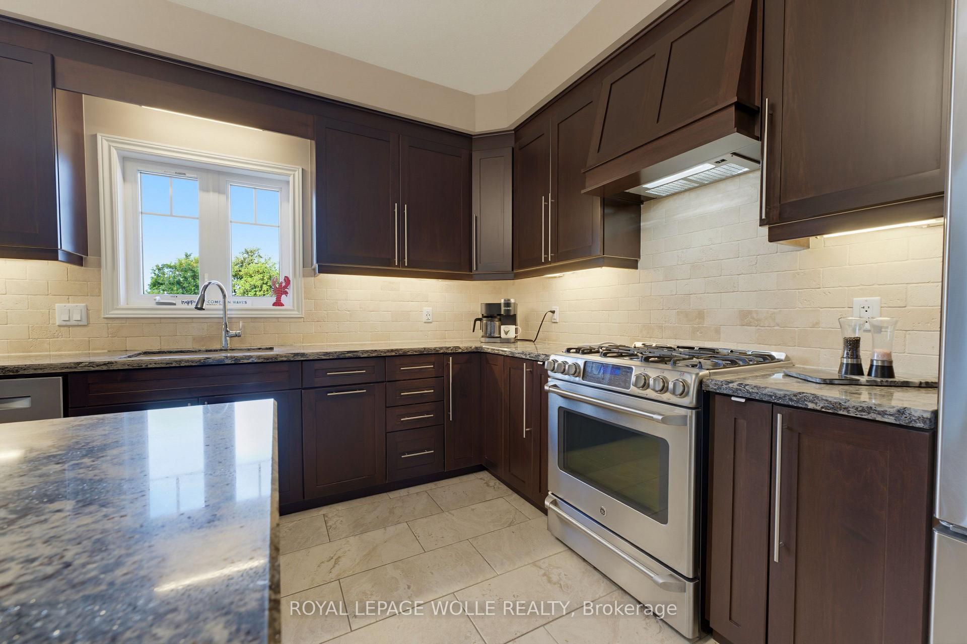 Photo 29 of 51 Netherwood Road, Kitchener, Doon South — HOMEH