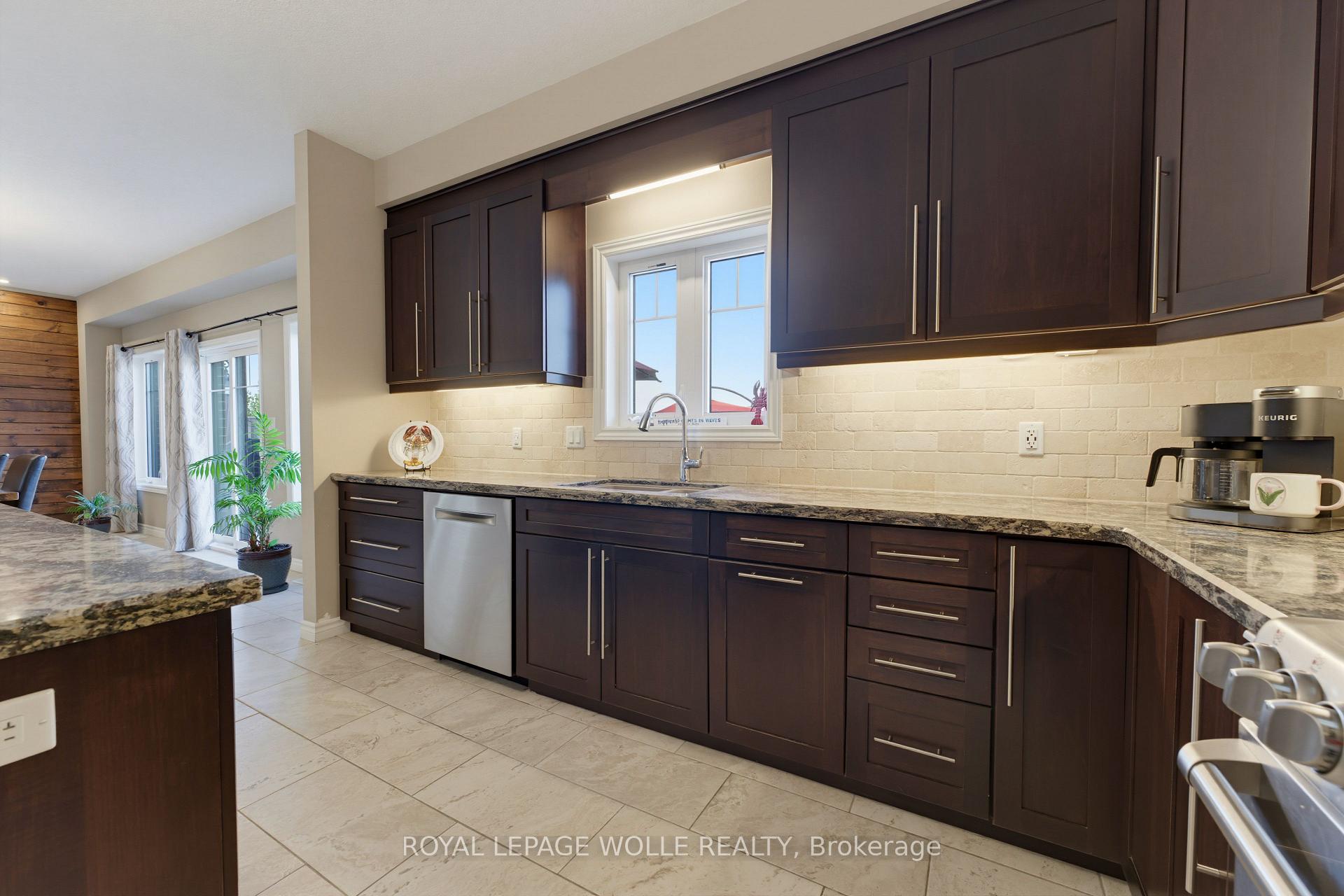 Photo 31 of 51 Netherwood Road, Kitchener, Doon South — HOMEH