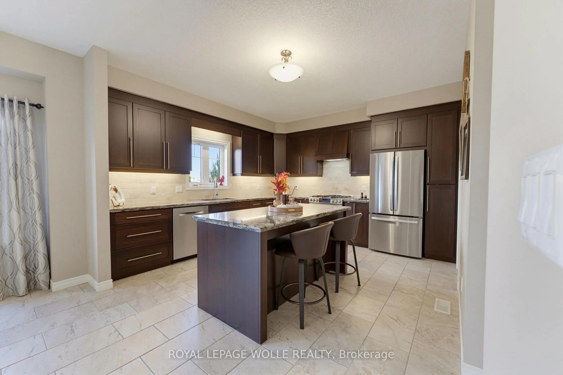 Photo 22 of 51 Netherwood Road, Kitchener, Doon South — HOMEH