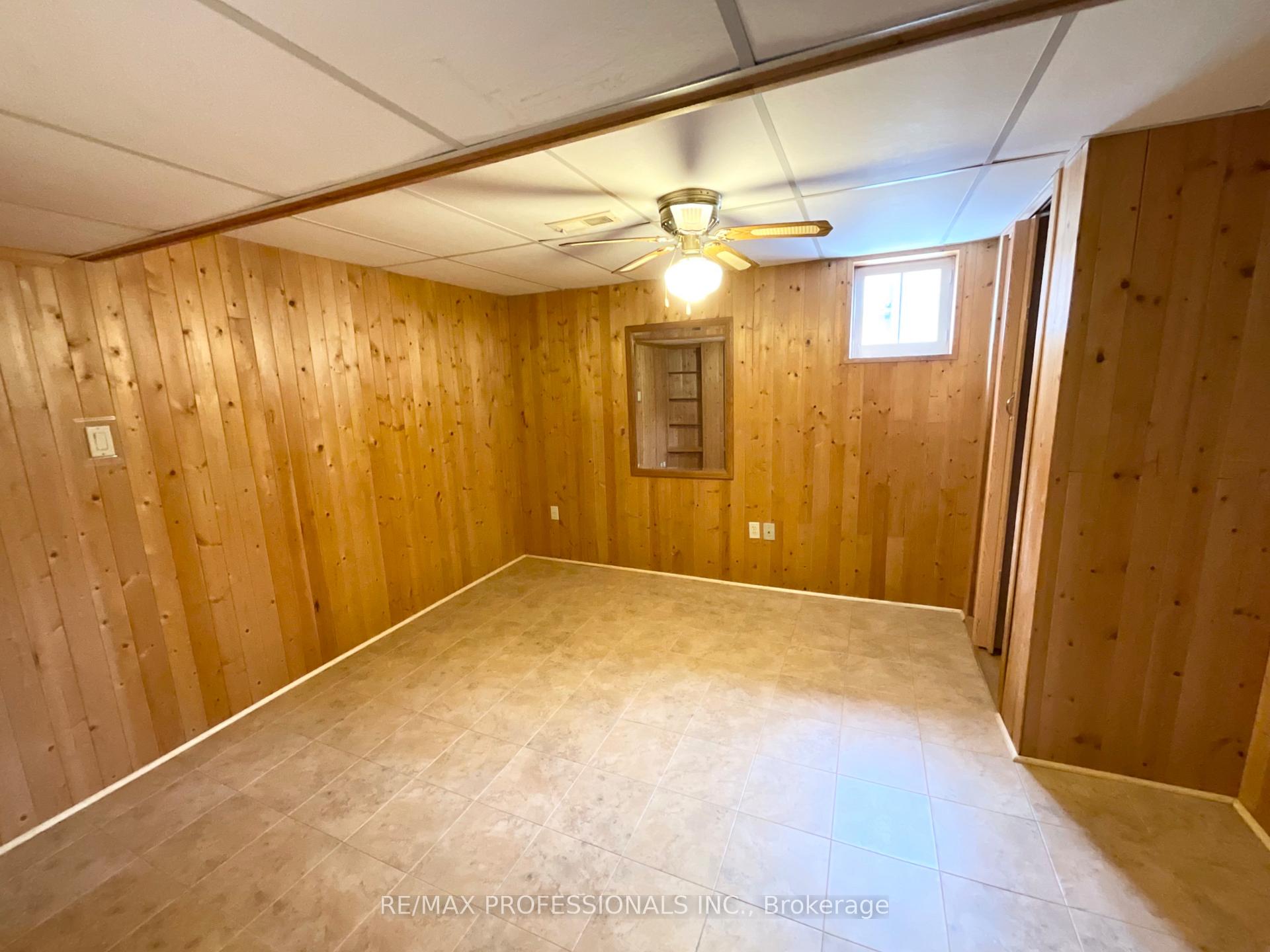 Photo 25 of 130 Yorkview Drive, Etobicoke, Stonegate-Queensway — HOMEH