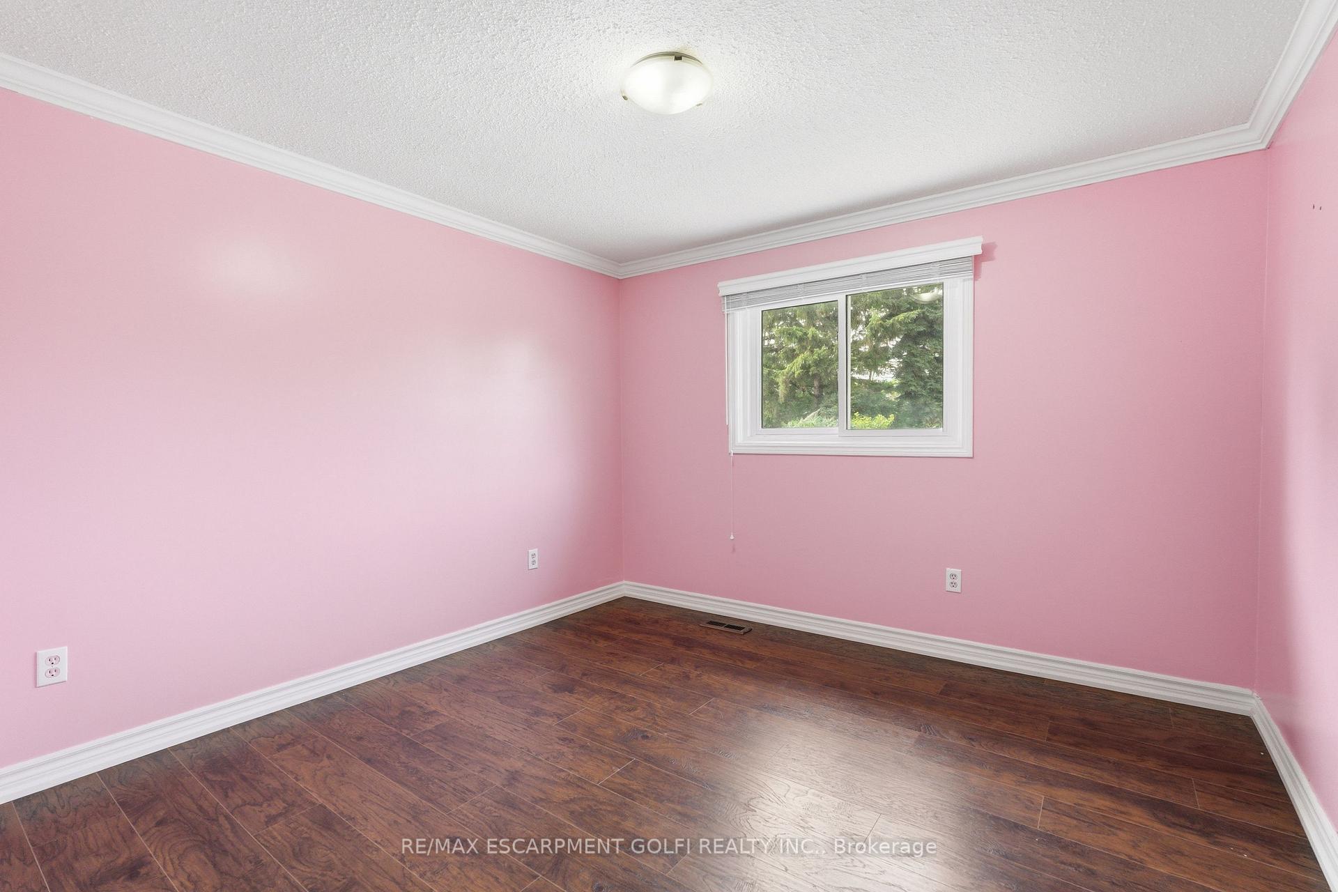 Photo 28 of 95 Birchpark Drive, Grimsby, Grimsby Beach — HOMEH