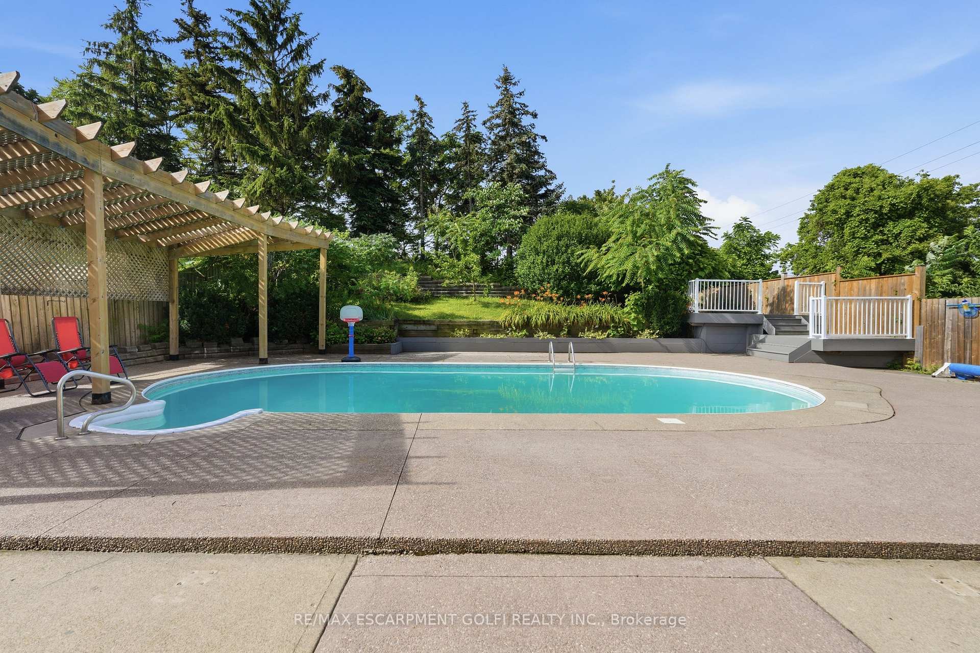 Photo 40 of 95 Birchpark Drive, Grimsby, Grimsby Beach — HOMEH