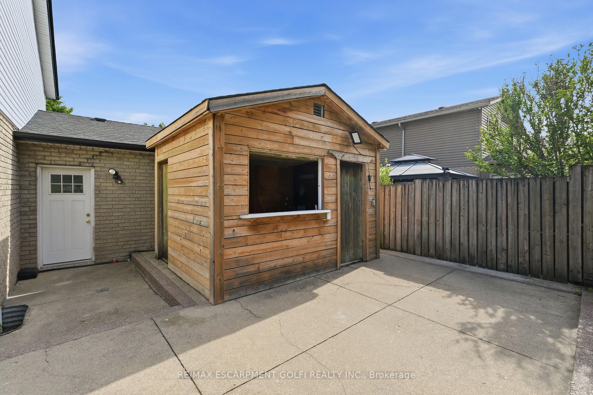 Photo 42 of 95 Birchpark Drive, Grimsby, Grimsby Beach — HOMEH