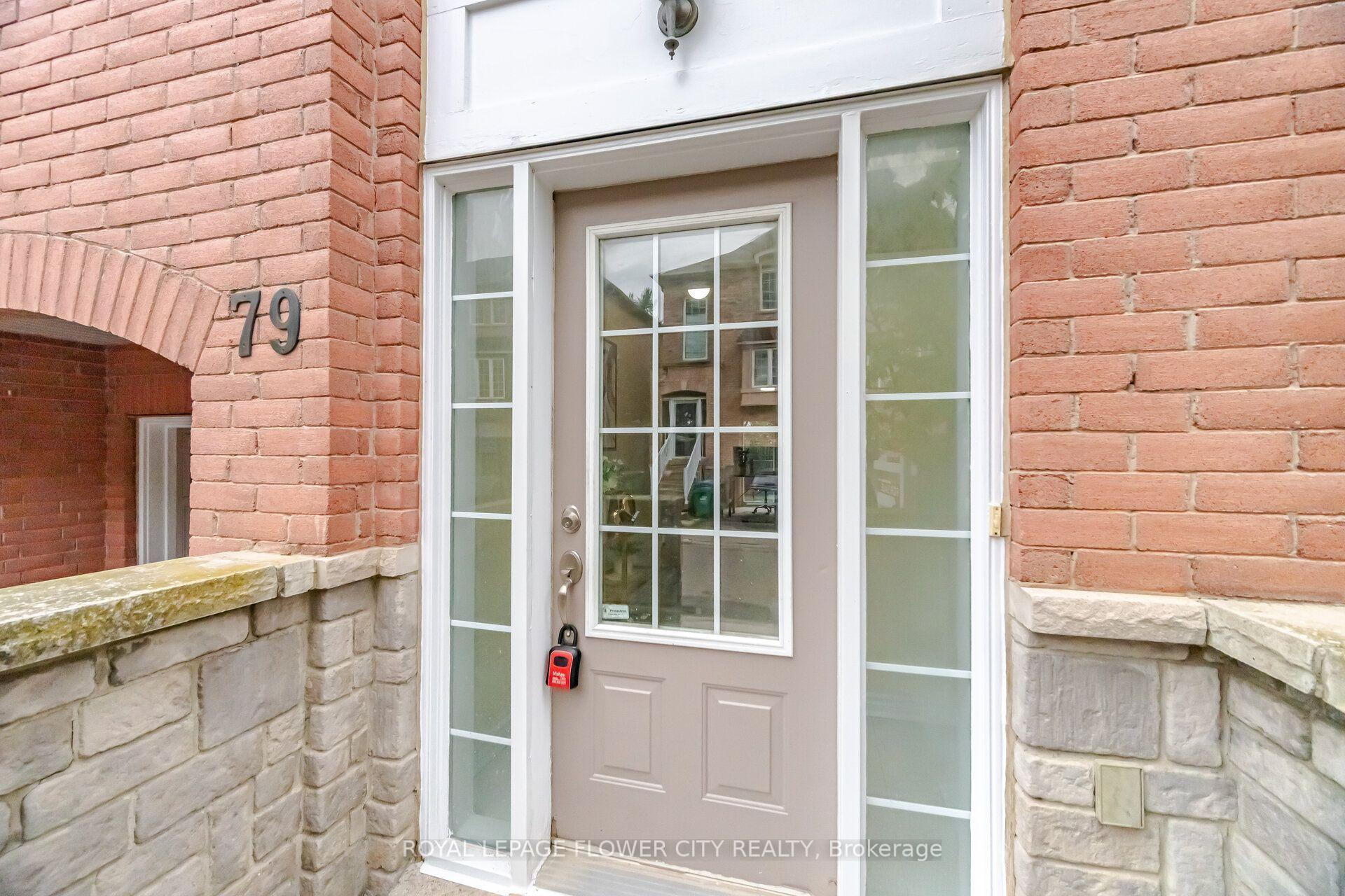 Photo 3 of 79 Bernard Avenue, Brampton, Fletcher's Creek South — HOMEH