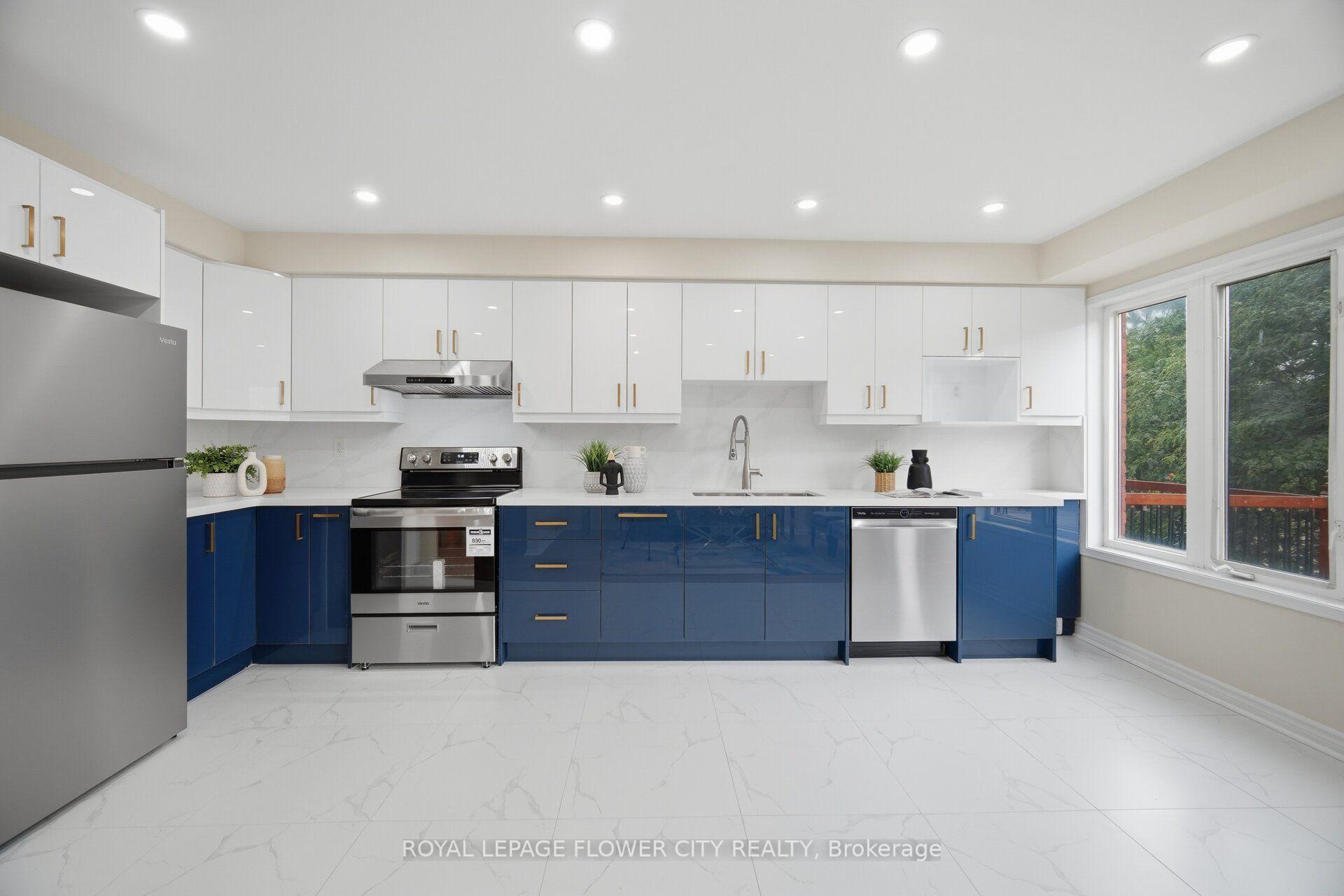 Photo 17 of 79 Bernard Avenue, Brampton, Fletcher's Creek South — HOMEH