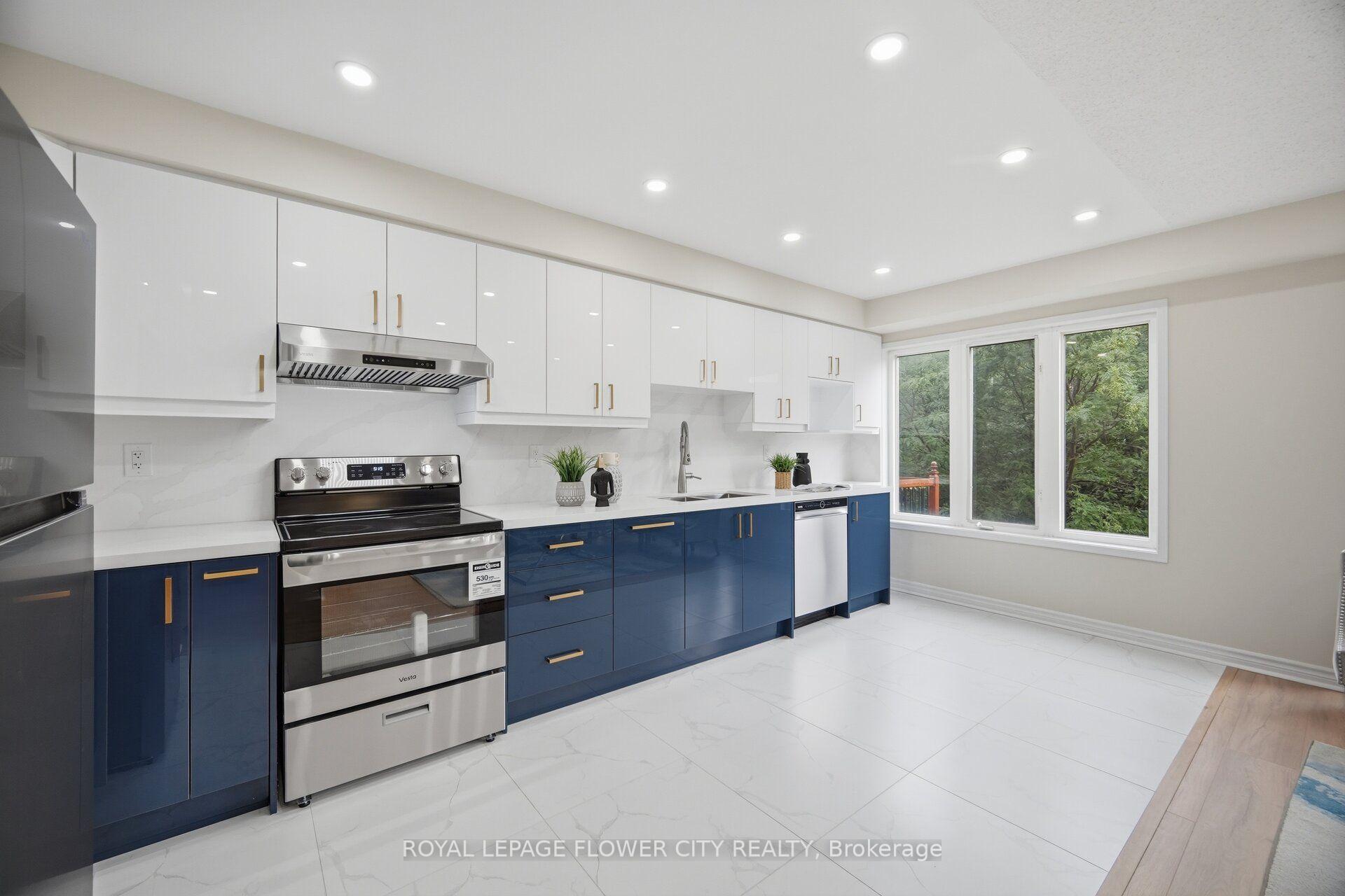 Photo 19 of 79 Bernard Avenue, Brampton, Fletcher's Creek South — HOMEH