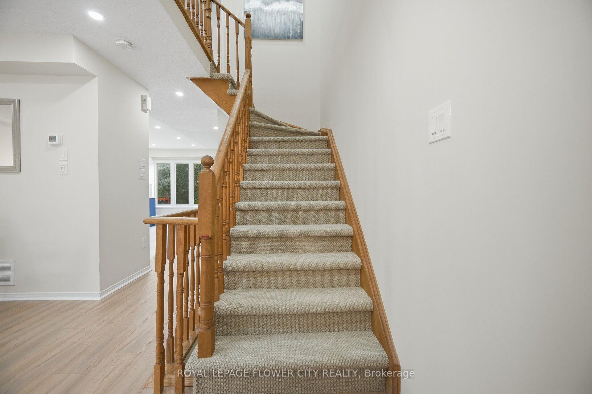 Photo 23 of 79 Bernard Avenue, Brampton, Fletcher's Creek South — HOMEH