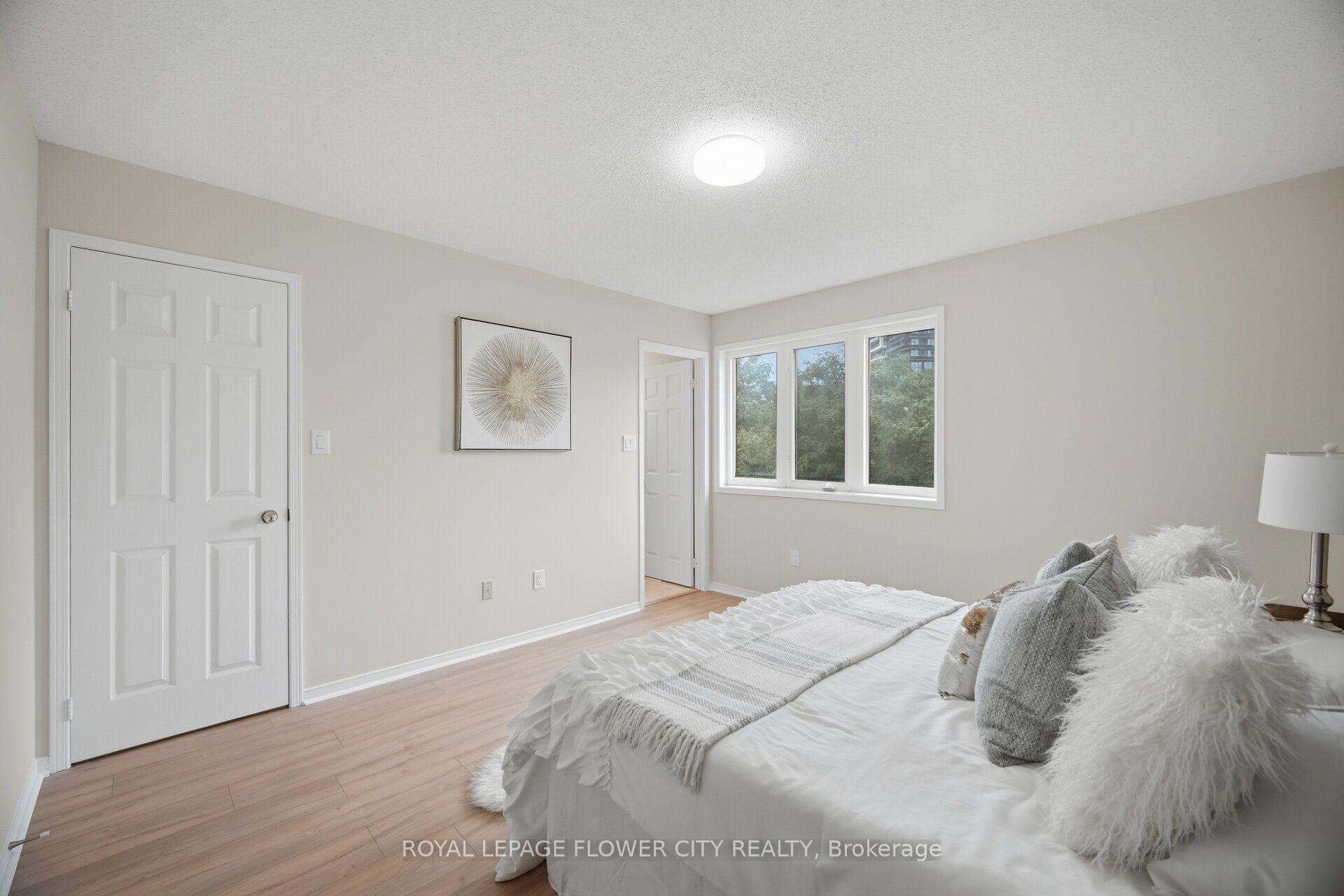 Photo 25 of 79 Bernard Avenue, Brampton, Fletcher's Creek South — HOMEH