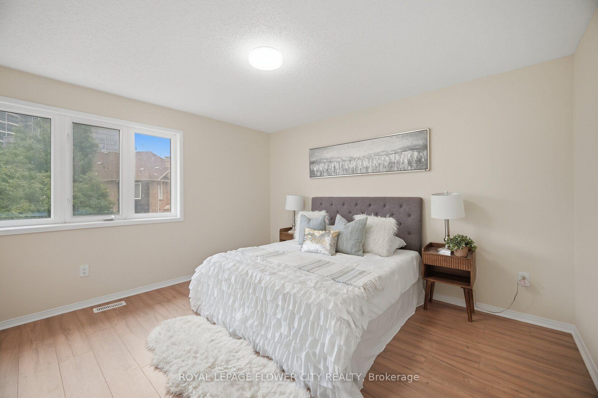 Photo 26 of 79 Bernard Avenue, Brampton, Fletcher's Creek South — HOMEH
