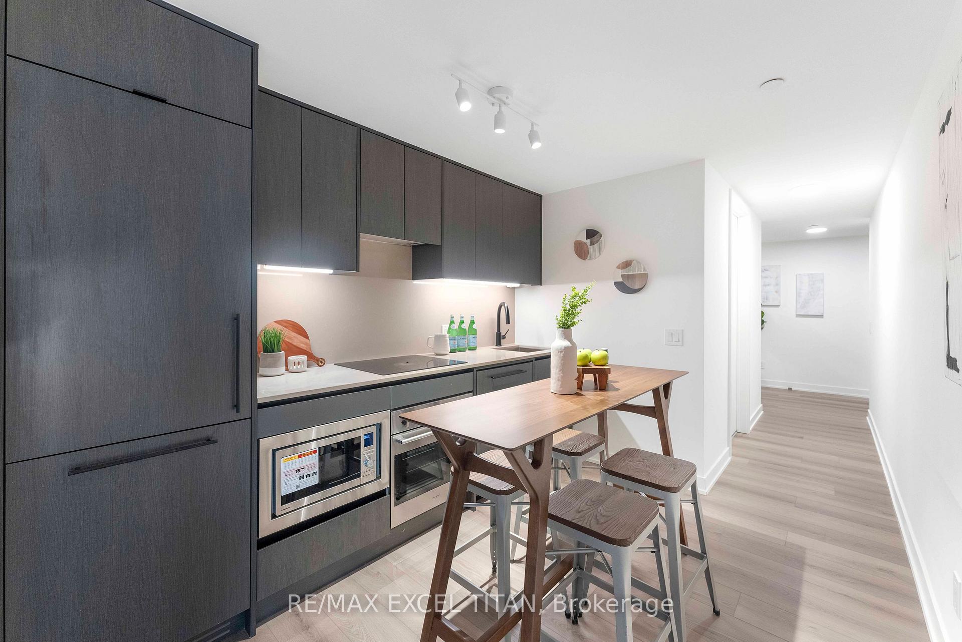 Photo 9 of Unit 611, 5 Lakeview Avenue, Toronto, Trinity-Bellwoods — HOMEH