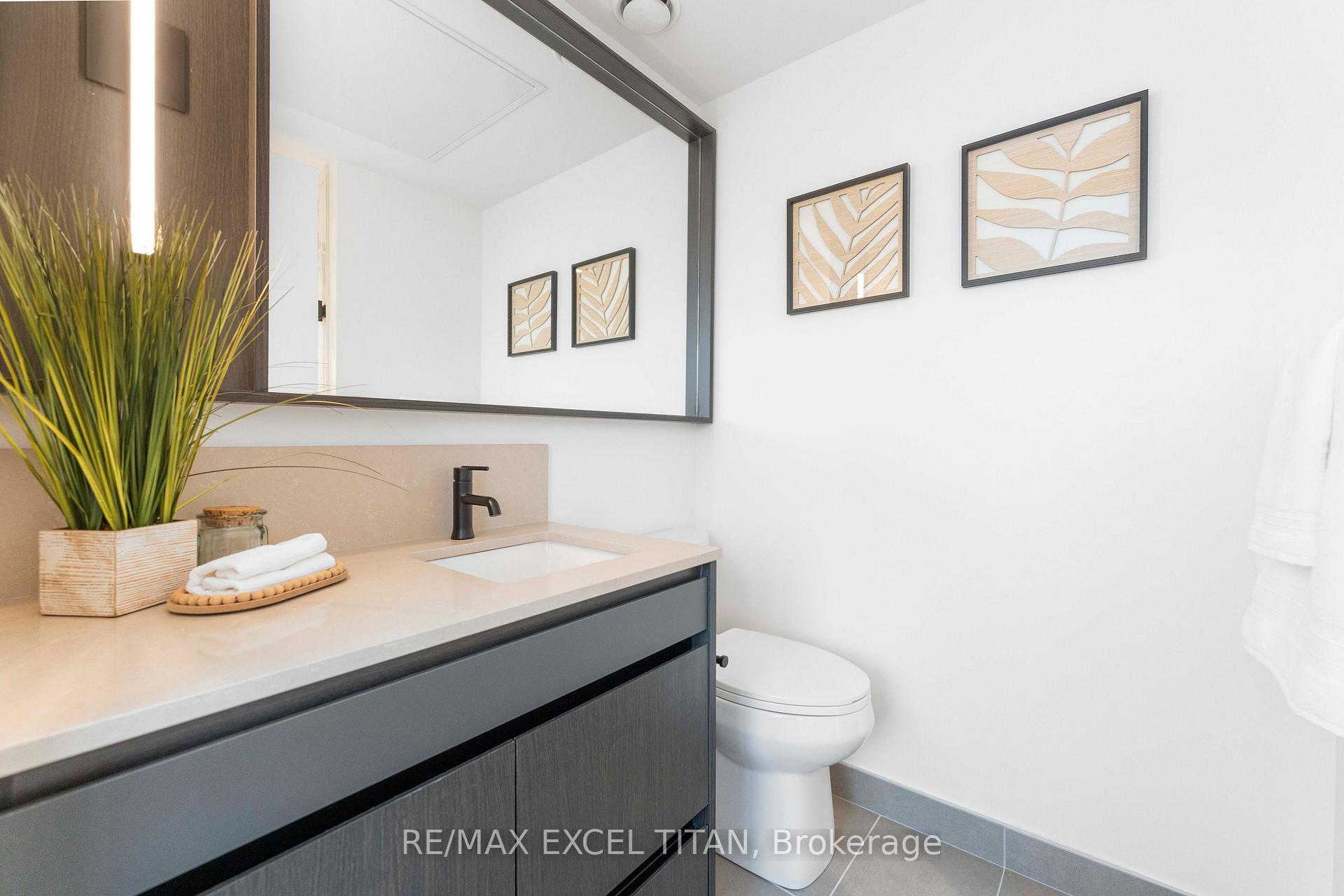 Photo 23 of Unit 611, 5 Lakeview Avenue, Toronto, Trinity-Bellwoods — HOMEH