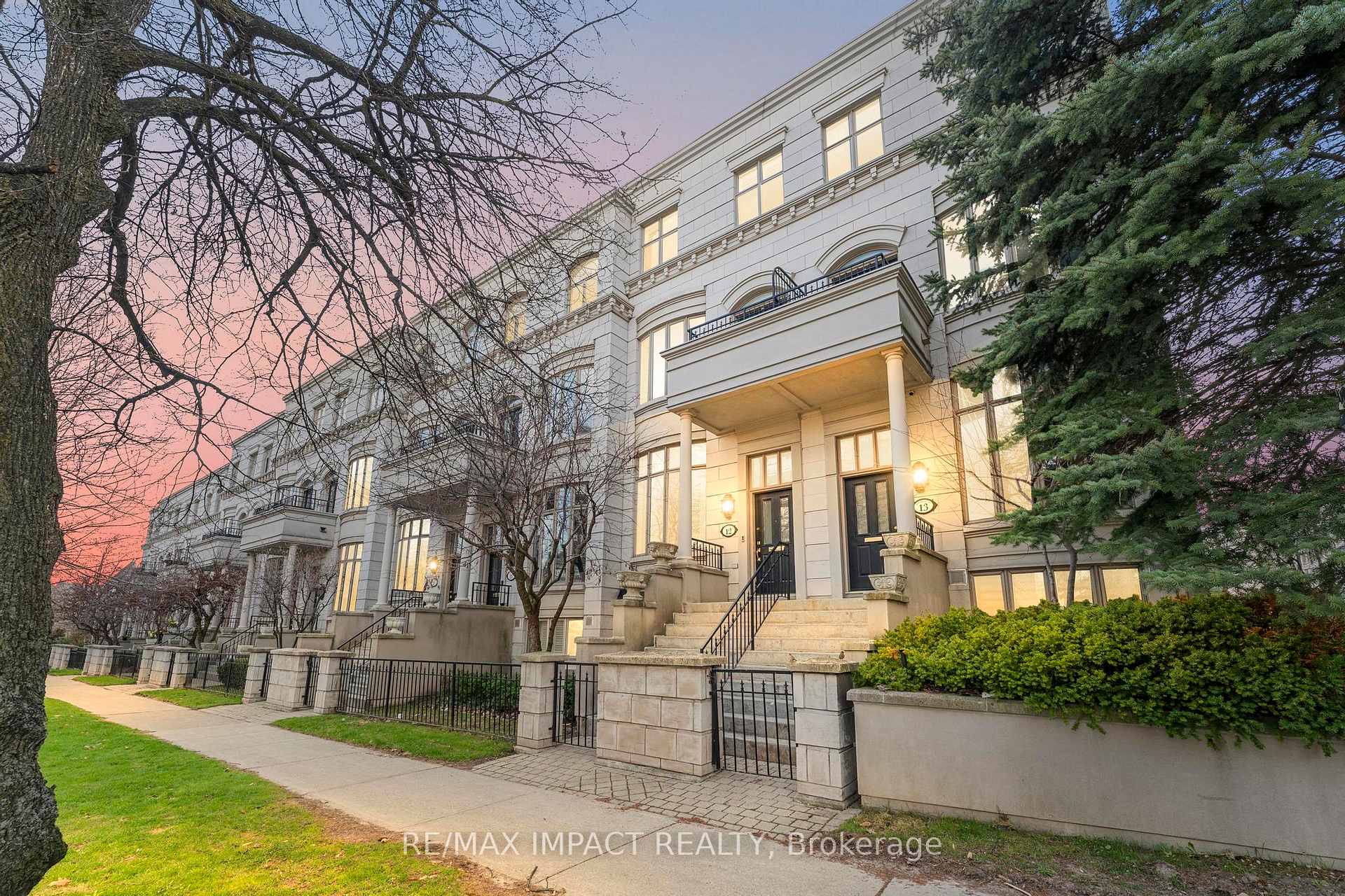 Photo of Unit 13, 260 Russell Hill Road