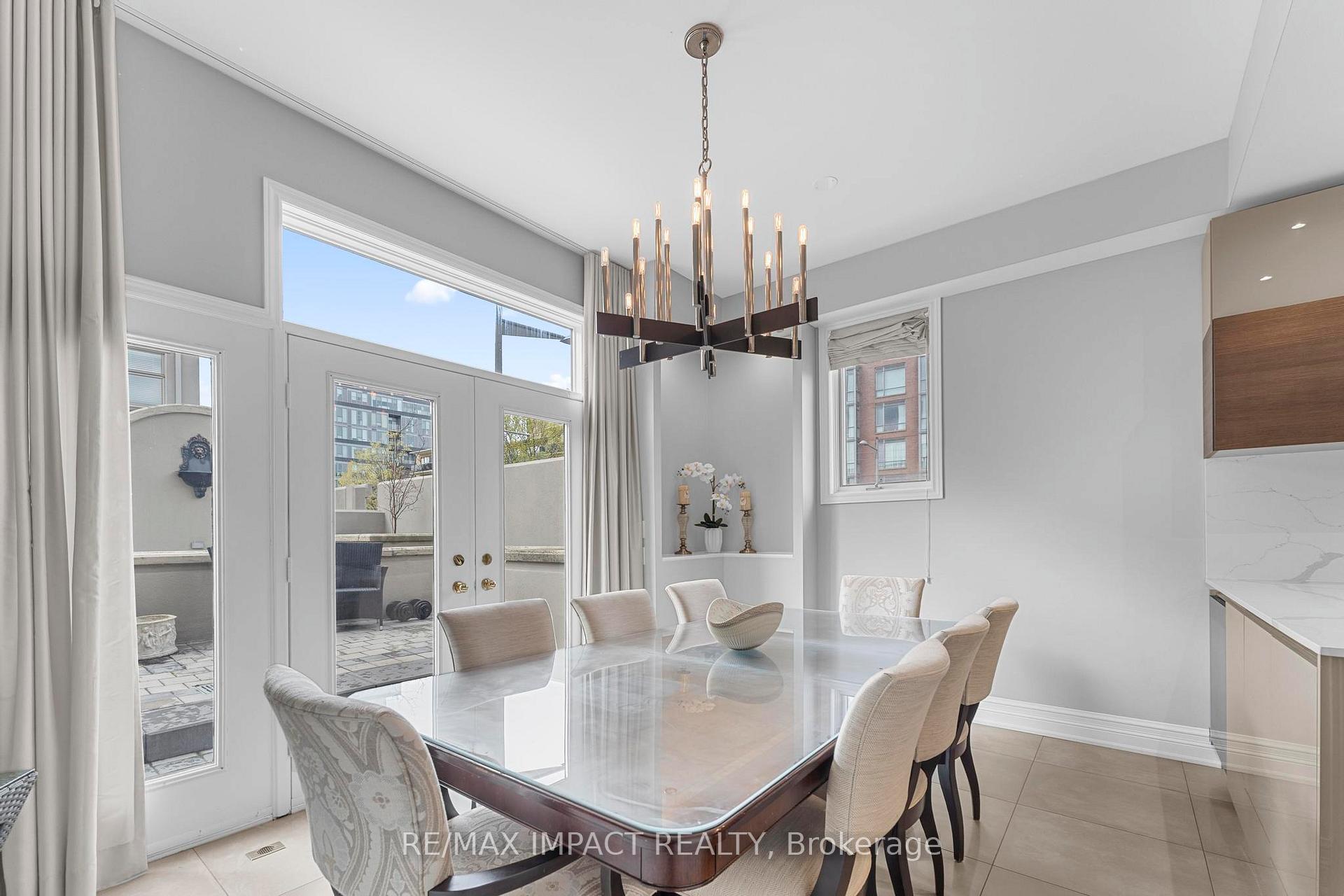 Photo 14 of Unit 13, 260 Russell Hill Road, Toronto, Casa Loma — HOMEH