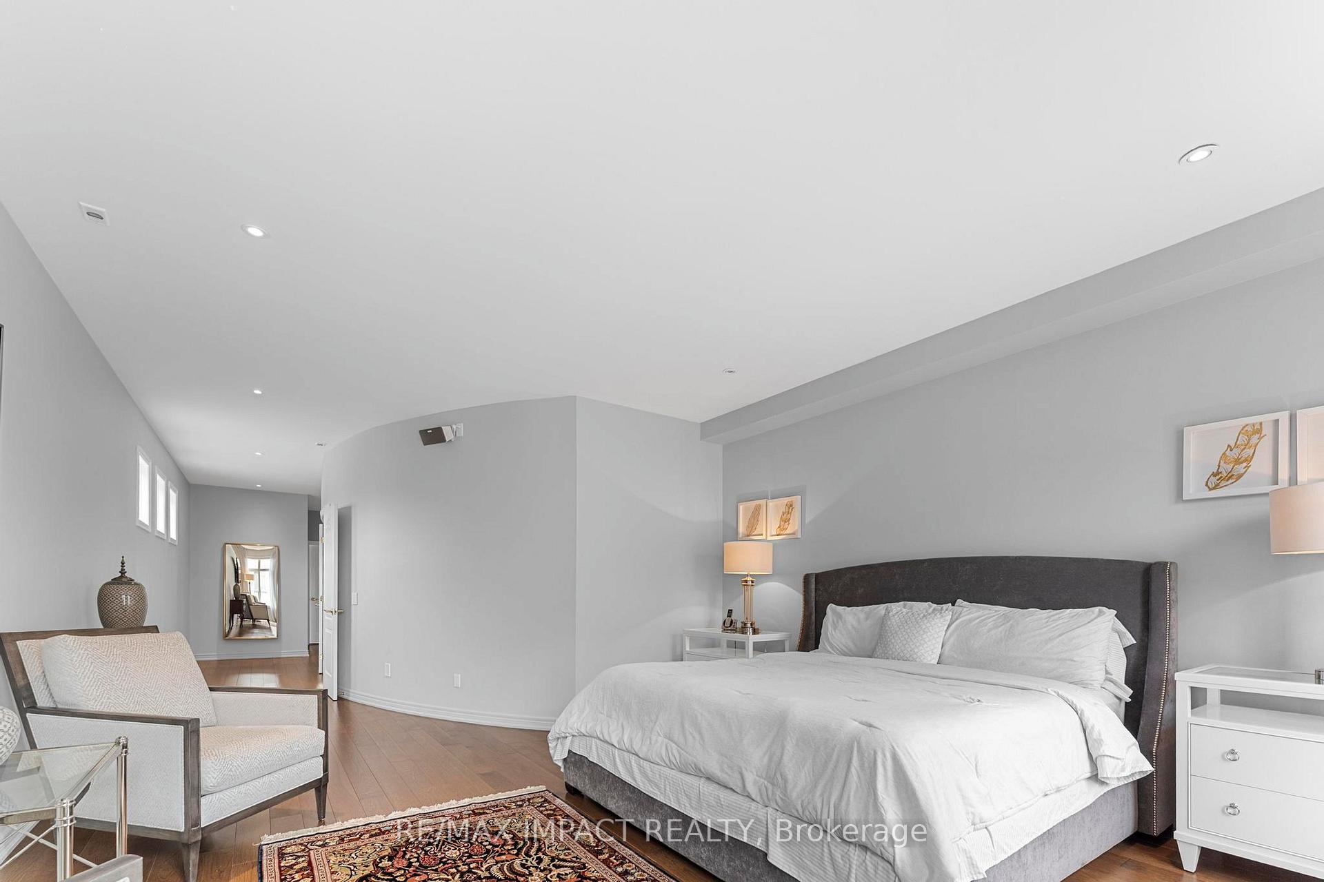 Photo 23 of Unit 13, 260 Russell Hill Road, Toronto, Casa Loma — HOMEH