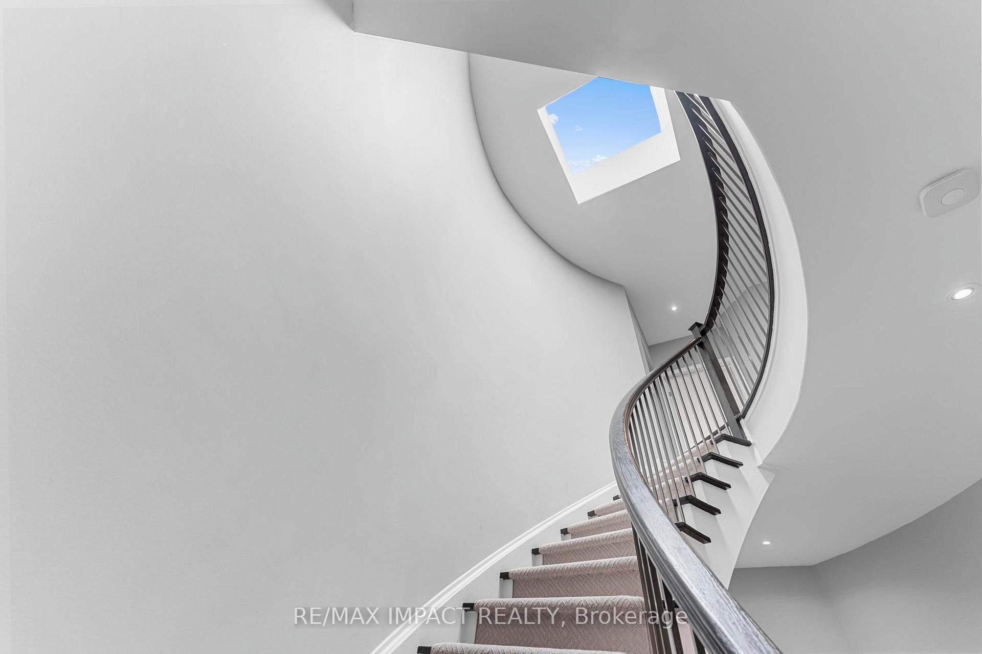 Photo 29 of Unit 13, 260 Russell Hill Road, Toronto, Casa Loma — HOMEH