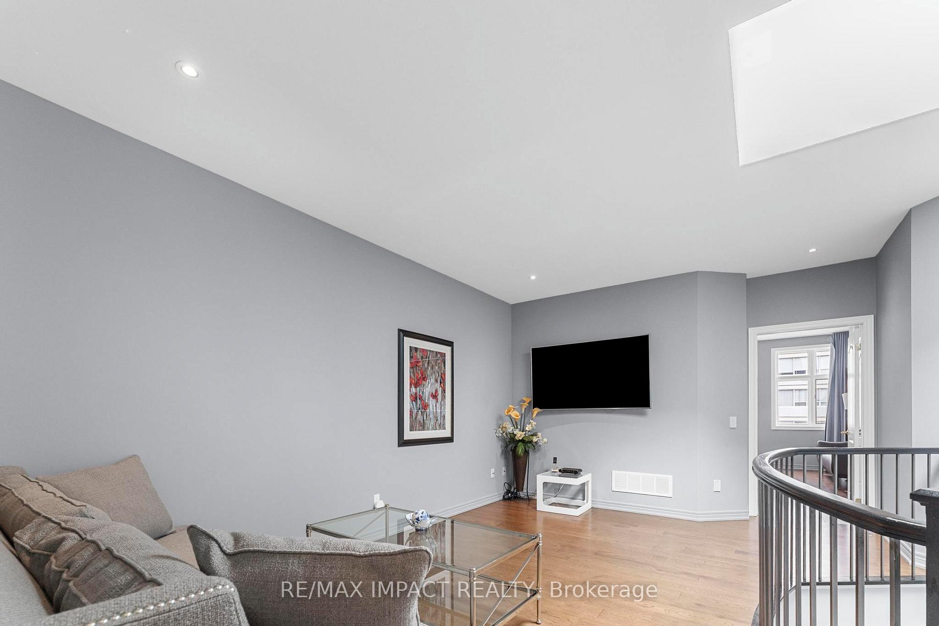 Photo 37 of Unit 13, 260 Russell Hill Road, Toronto, Casa Loma — HOMEH