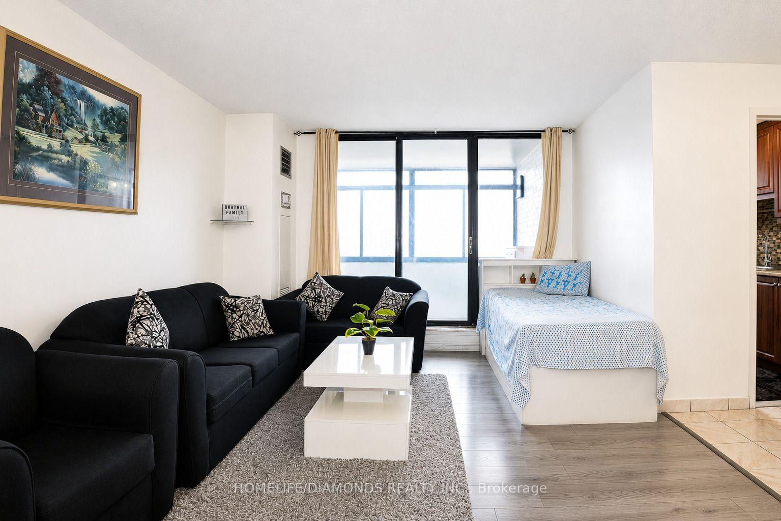 Photo 2 of Unit 1411, 18 Knightsbridge Road, Brampton, Queen Street Corridor — HOMEH