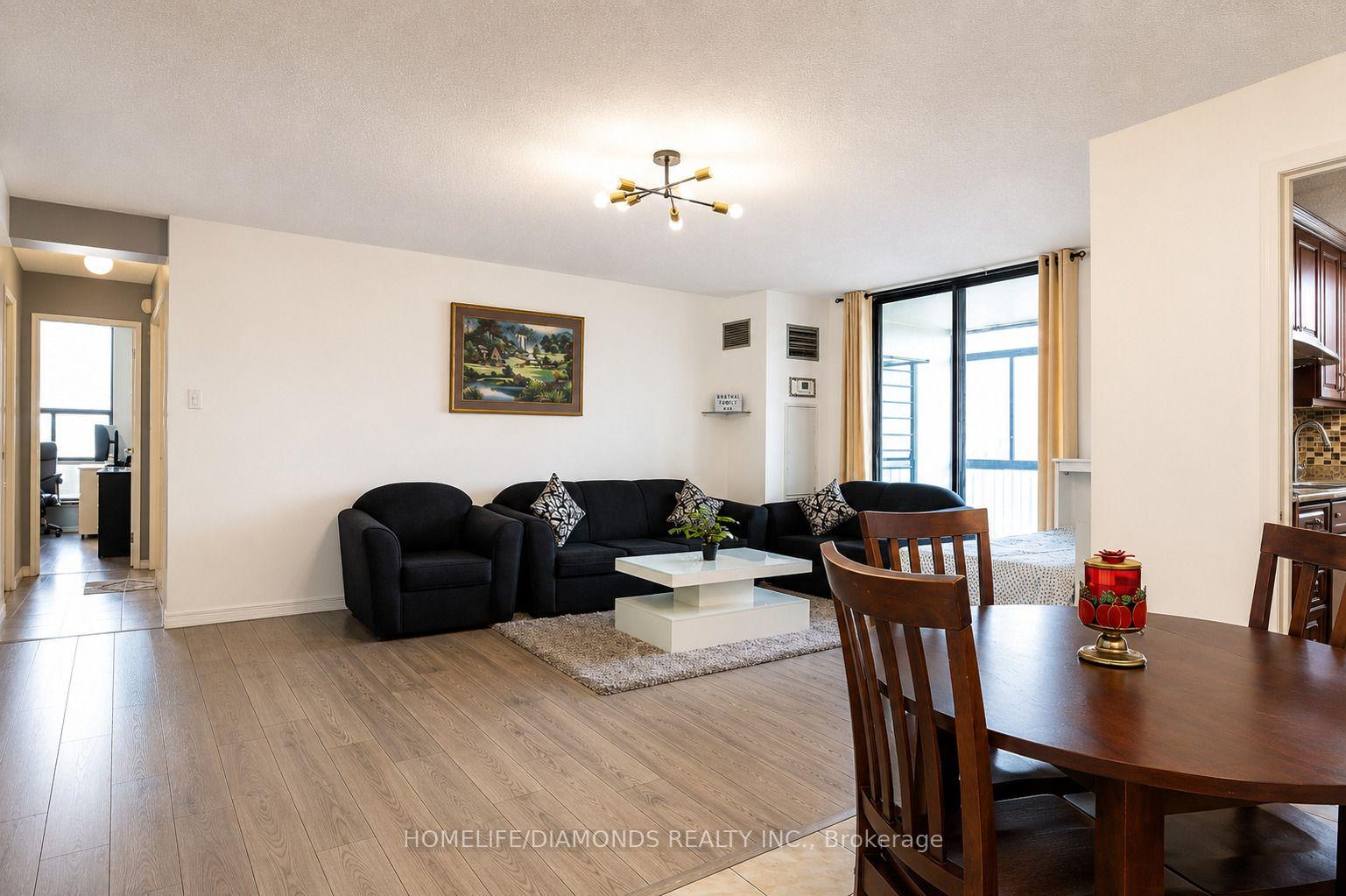 Photo 5 of Unit 1411, 18 Knightsbridge Road, Brampton, Queen Street Corridor — HOMEH