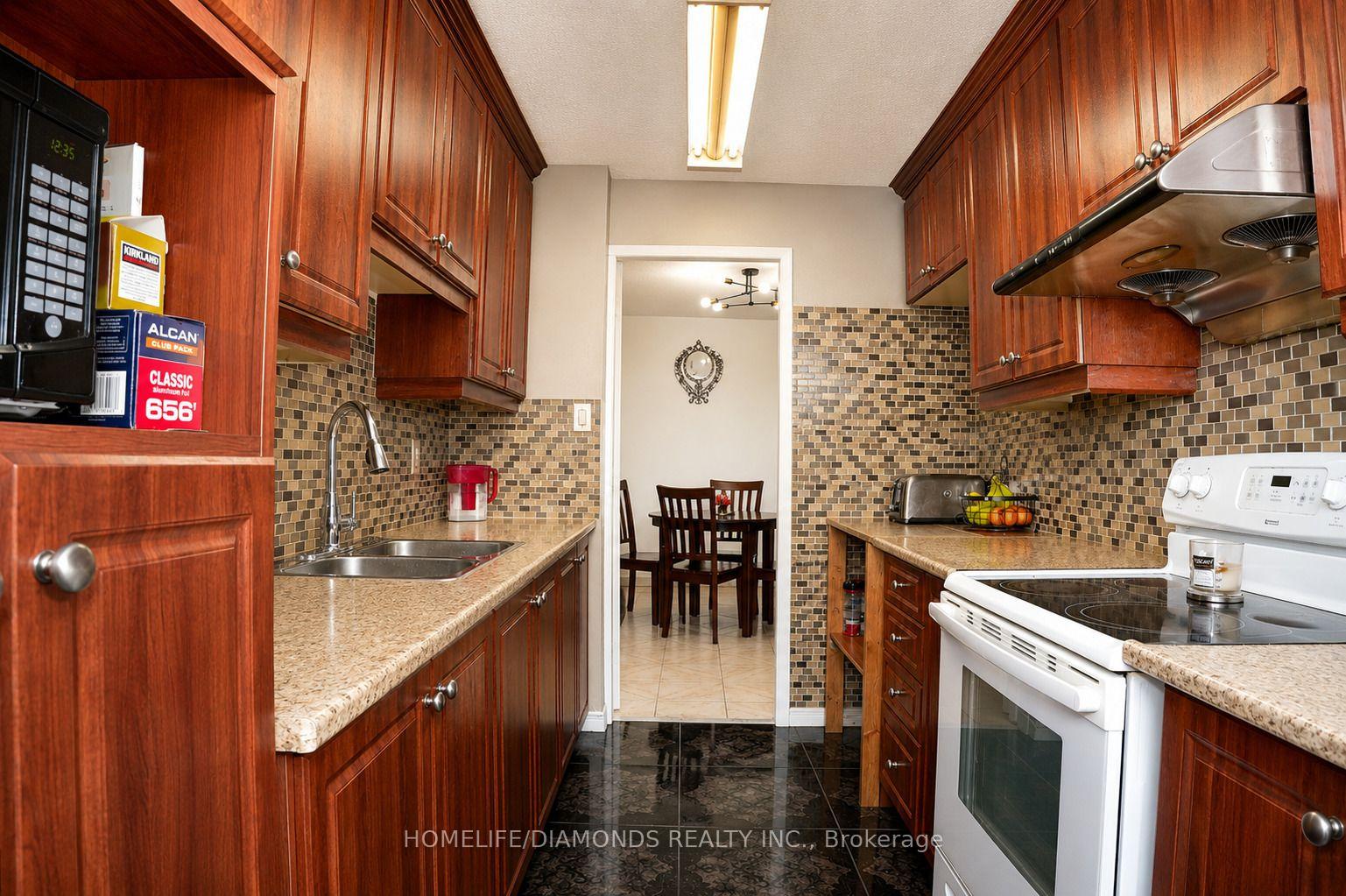 Photo 6 of Unit 1411, 18 Knightsbridge Road, Brampton, Queen Street Corridor — HOMEH