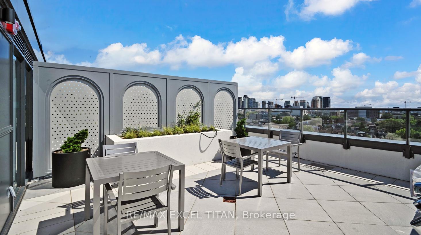 Photo 37 of Unit 416, 5 Lakeview Avenue, Toronto, Trinity-Bellwoods — HOMEH