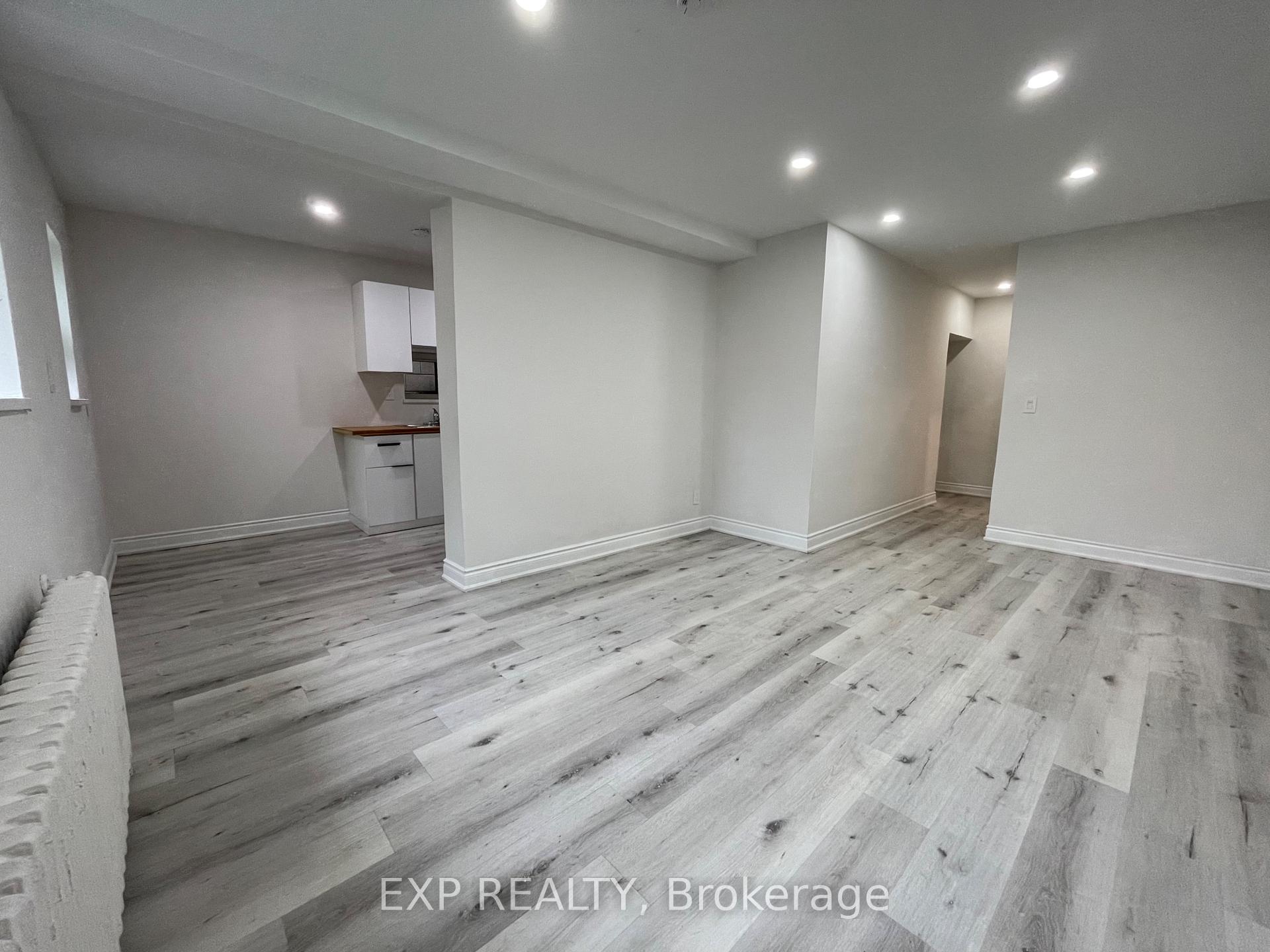 Photo 1 of Unit 1, 259 Lakeshore Road E, Mississauga, Port Credit — HOMEH