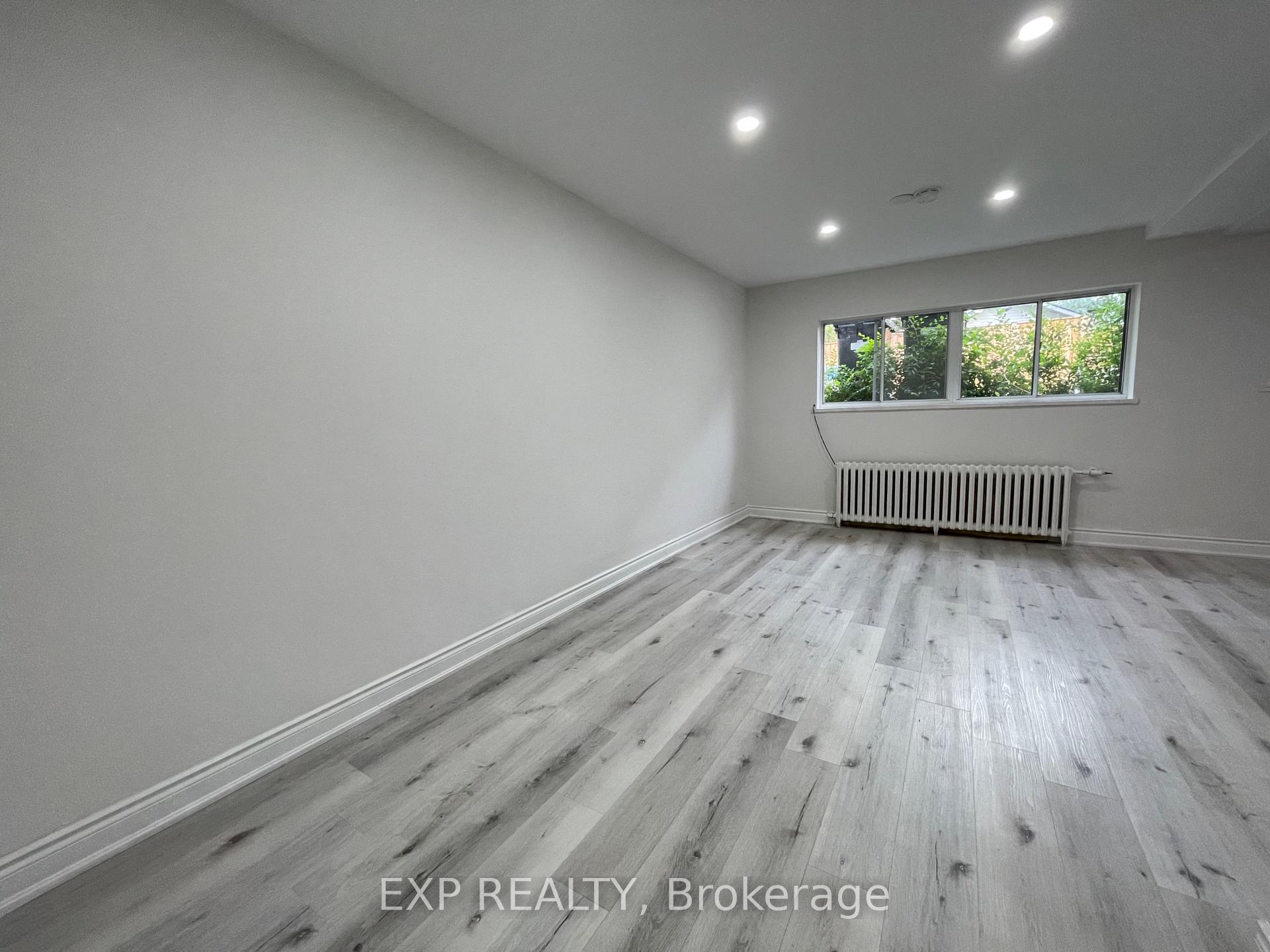 Photo 7 of Unit 1, 259 Lakeshore Road E, Mississauga, Port Credit — HOMEH