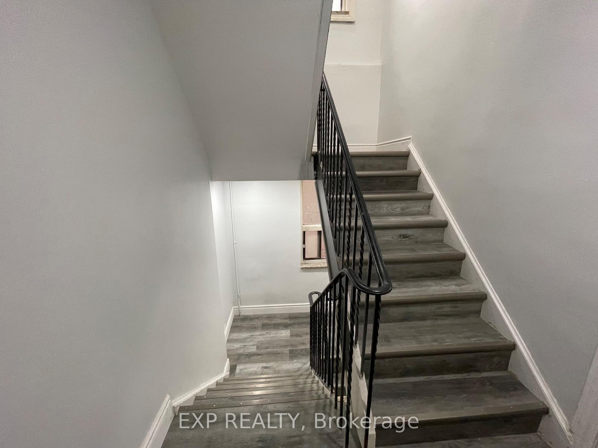 Photo 16 of Unit 1, 259 Lakeshore Road E, Mississauga, Port Credit — HOMEH