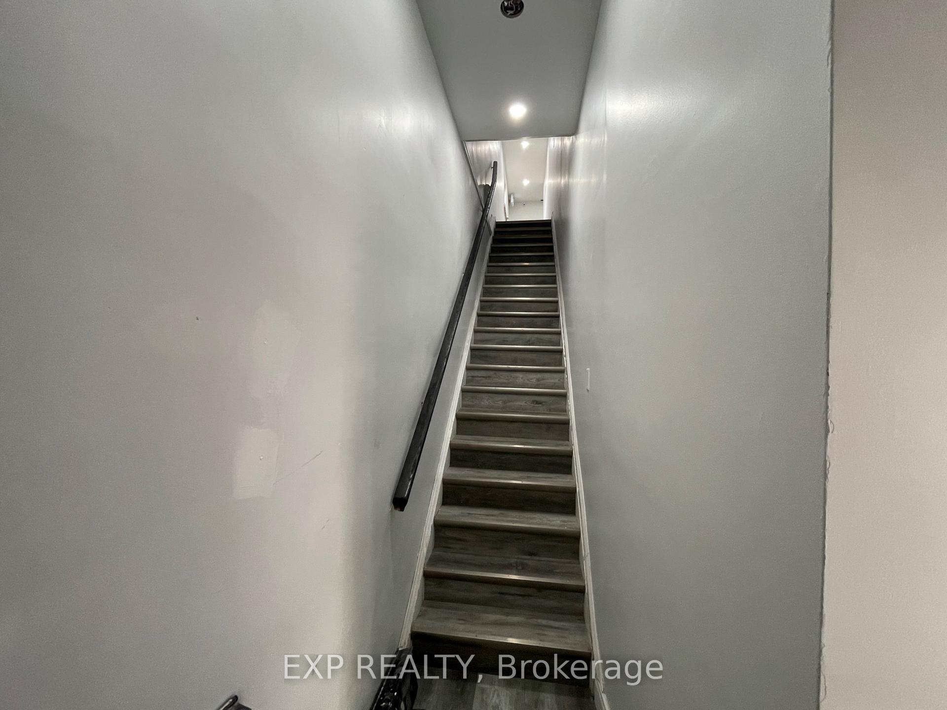 Photo 18 of Unit 1, 259 Lakeshore Road E, Mississauga, Port Credit — HOMEH