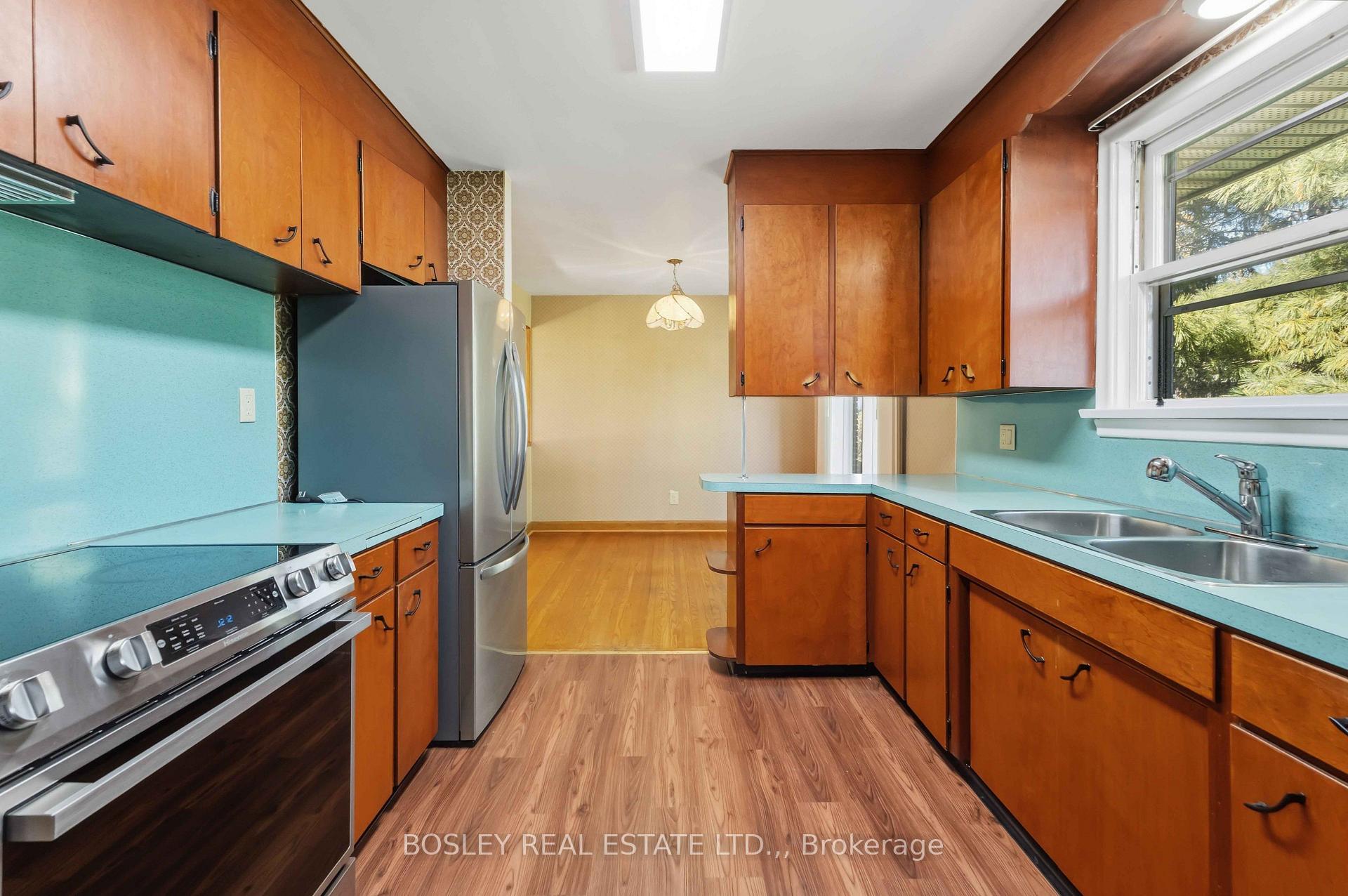 Photo 12 of 12 Glenhurst Circle, St. Catharines, Oakdale — HOMEH