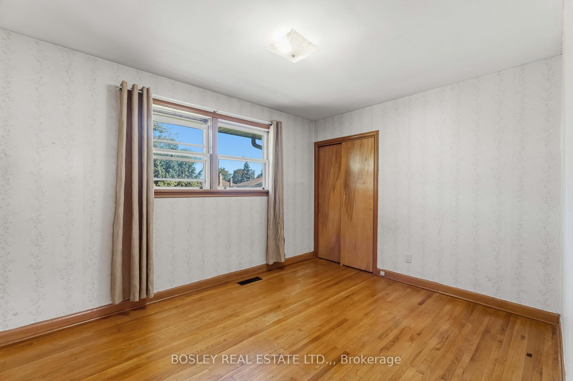 Photo 16 of 12 Glenhurst Circle, St. Catharines, Oakdale — HOMEH