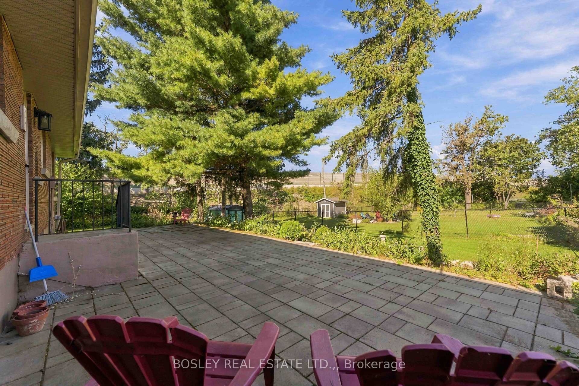 Photo 35 of 12 Glenhurst Circle, St. Catharines, Oakdale — HOMEH