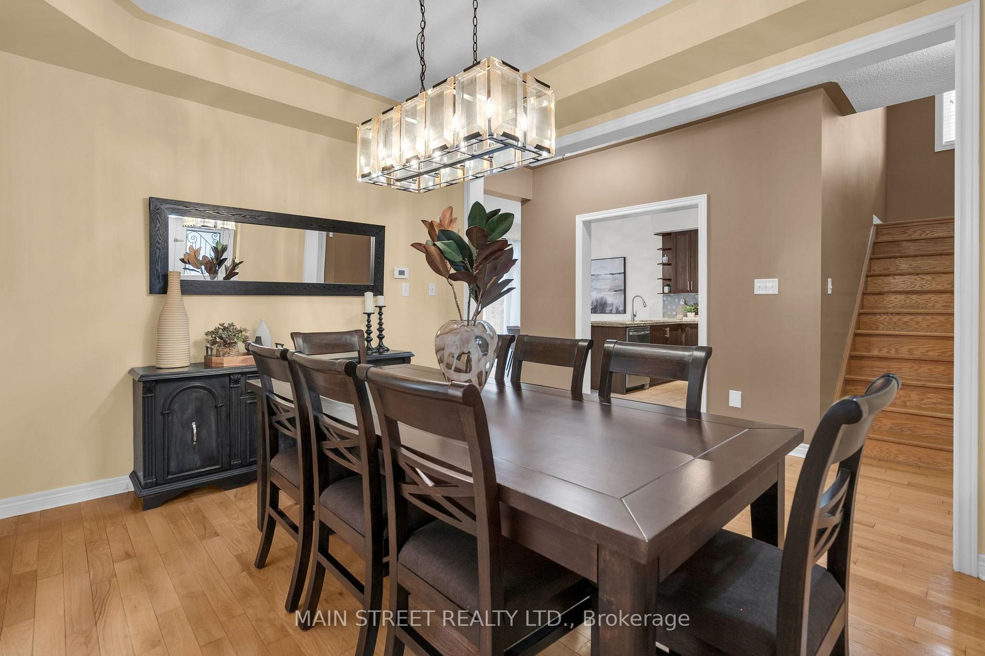 Photo 6 of 27 Blackbird Crescent, Richmond Hill, Oak Ridges — HOMEH