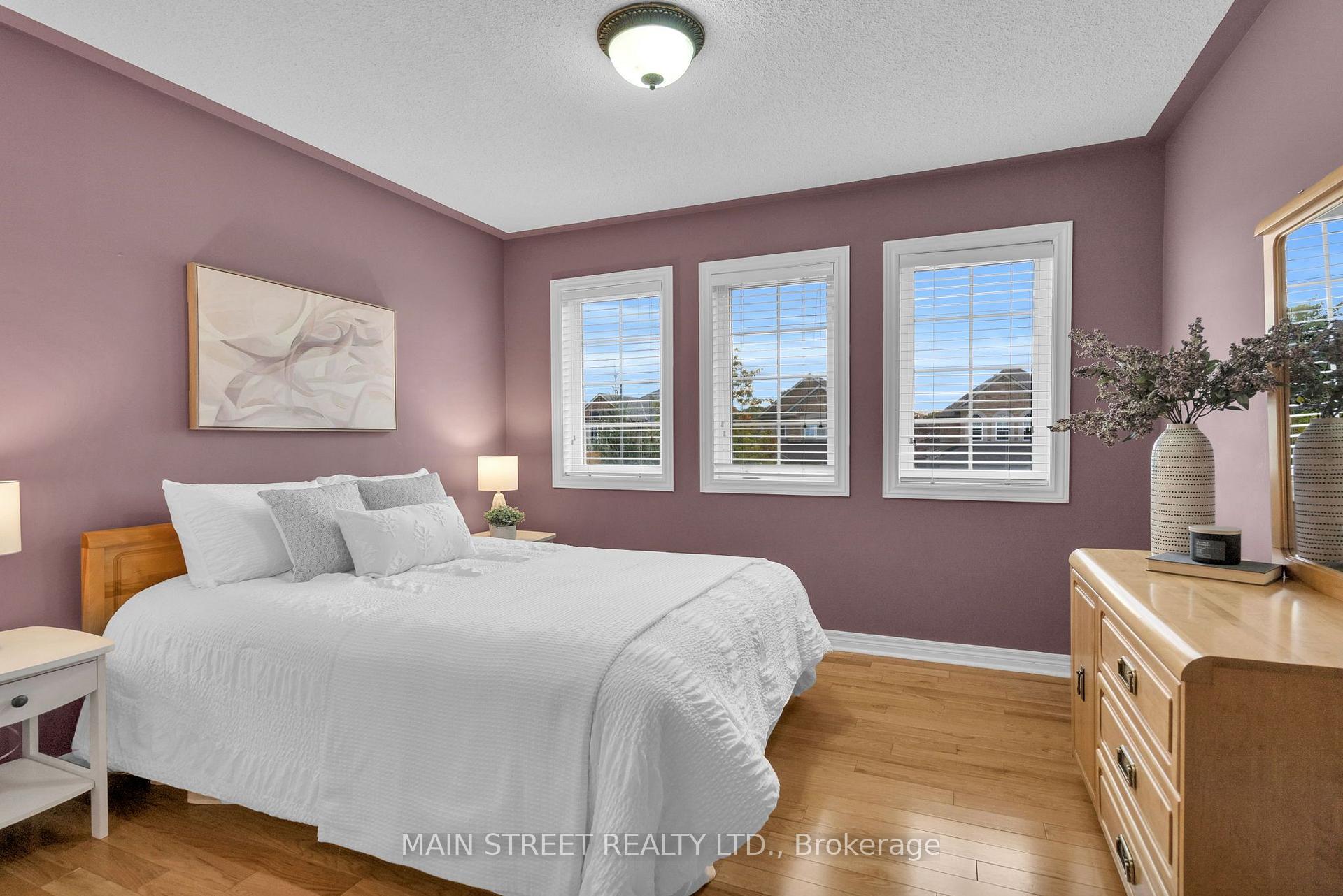 Photo 20 of 27 Blackbird Crescent, Richmond Hill, Oak Ridges — HOMEH