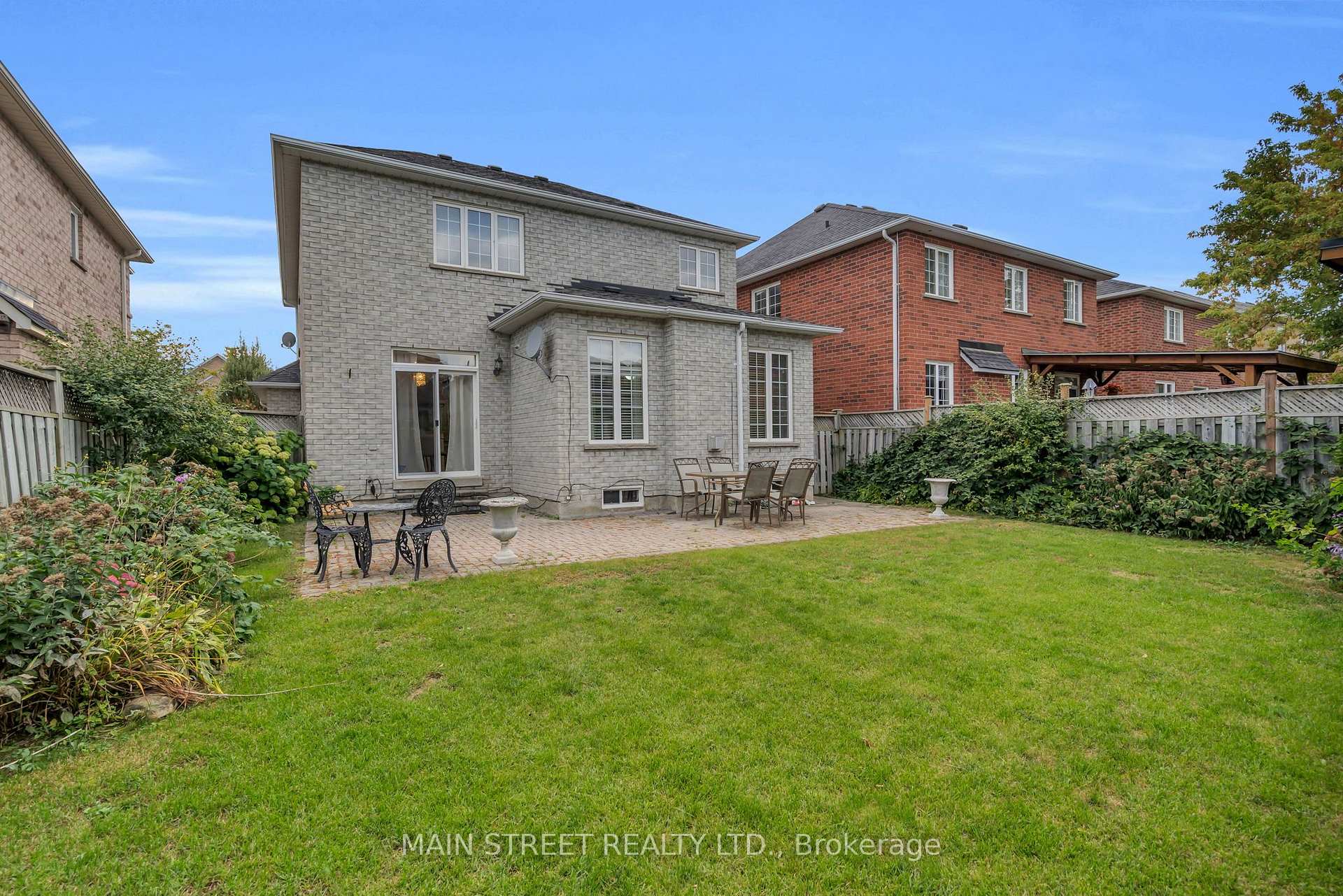 Photo 24 of 27 Blackbird Crescent, Richmond Hill, Oak Ridges — HOMEH