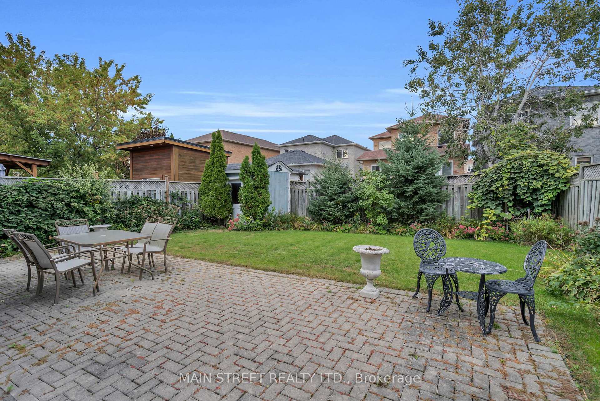 Photo 25 of 27 Blackbird Crescent, Richmond Hill, Oak Ridges — HOMEH