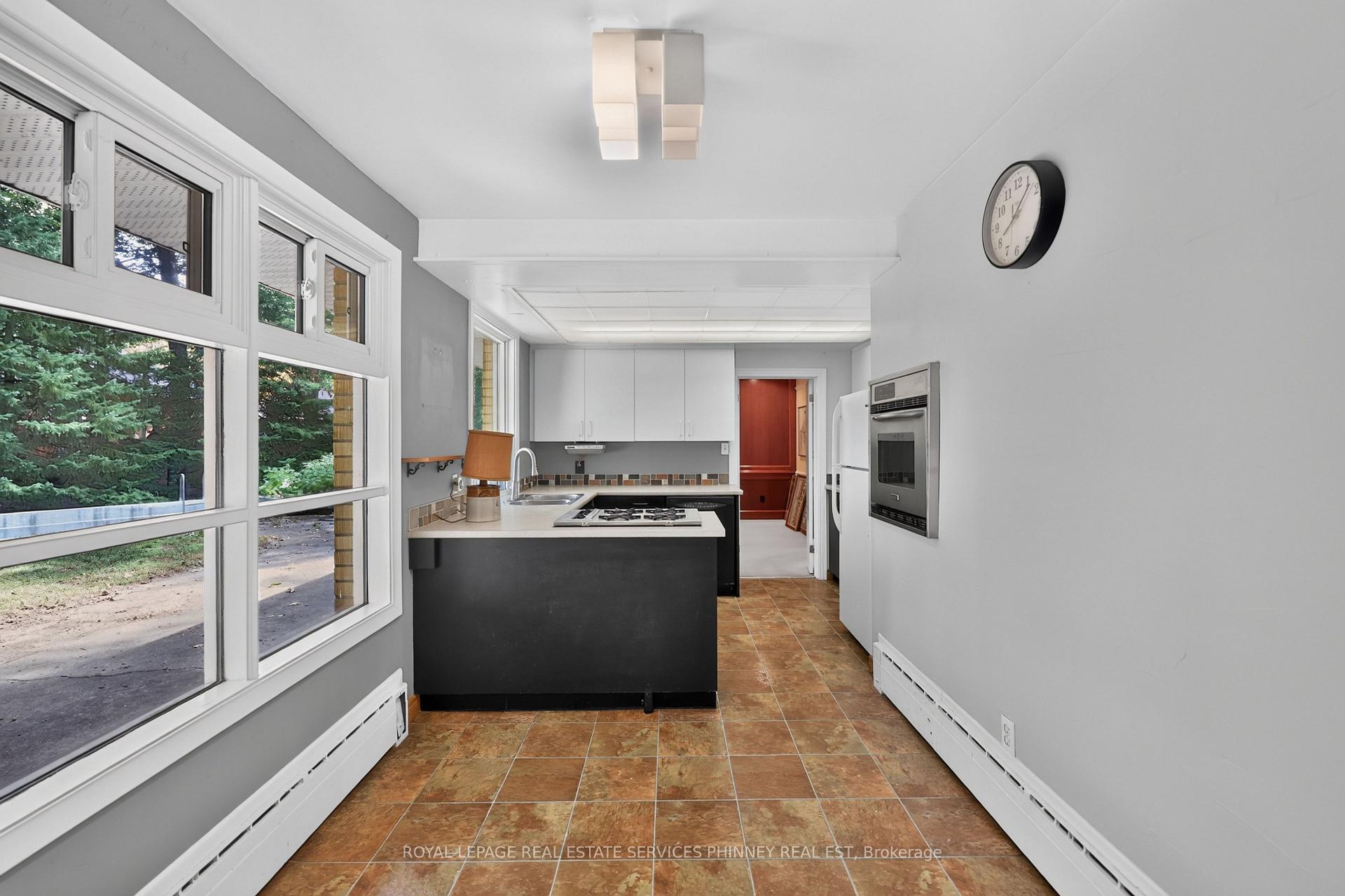 Photo 9 of 1519 Elite Road, Mississauga, Lorne Park — HOMEH