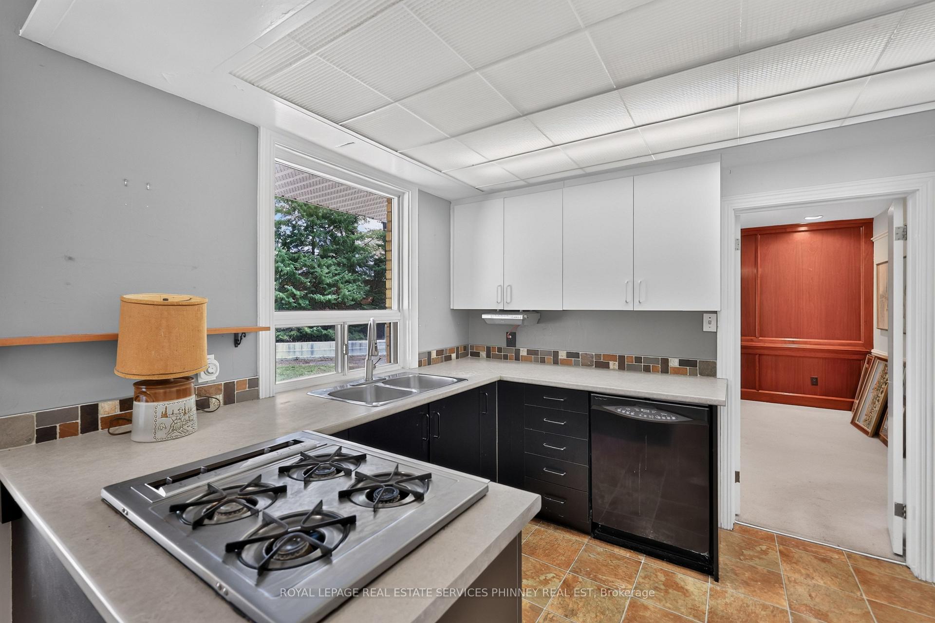 Photo 10 of 1519 Elite Road, Mississauga, Lorne Park — HOMEH