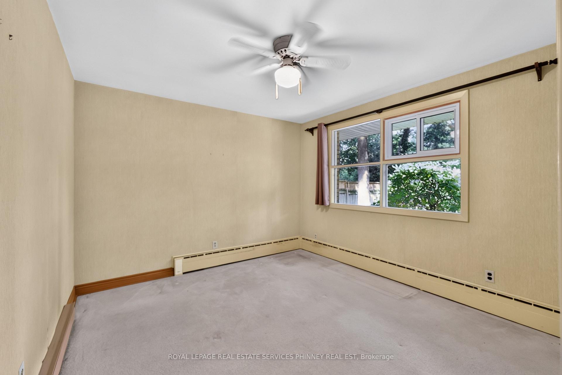 Photo 12 of 1519 Elite Road, Mississauga, Lorne Park — HOMEH