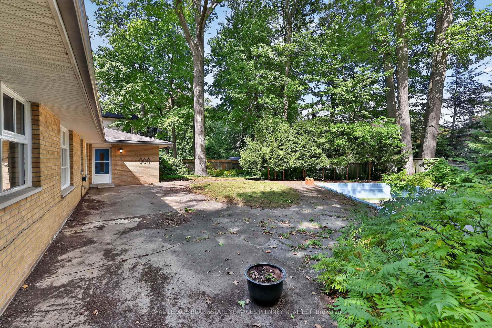 Photo 22 of 1519 Elite Road, Mississauga, Lorne Park — HOMEH
