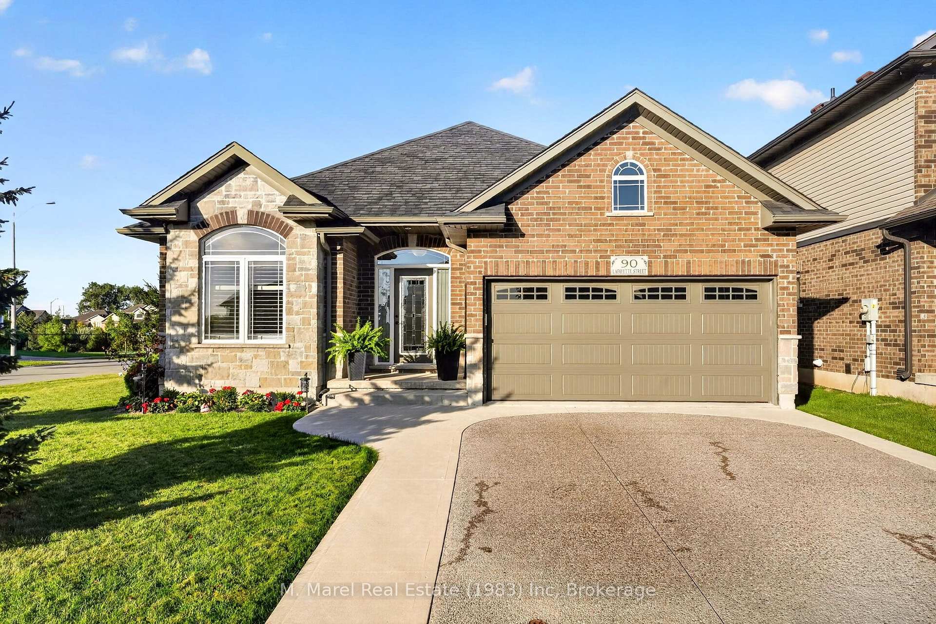 Photo 2 of 90 Lafayette Street E, Haldimand — HOMEH