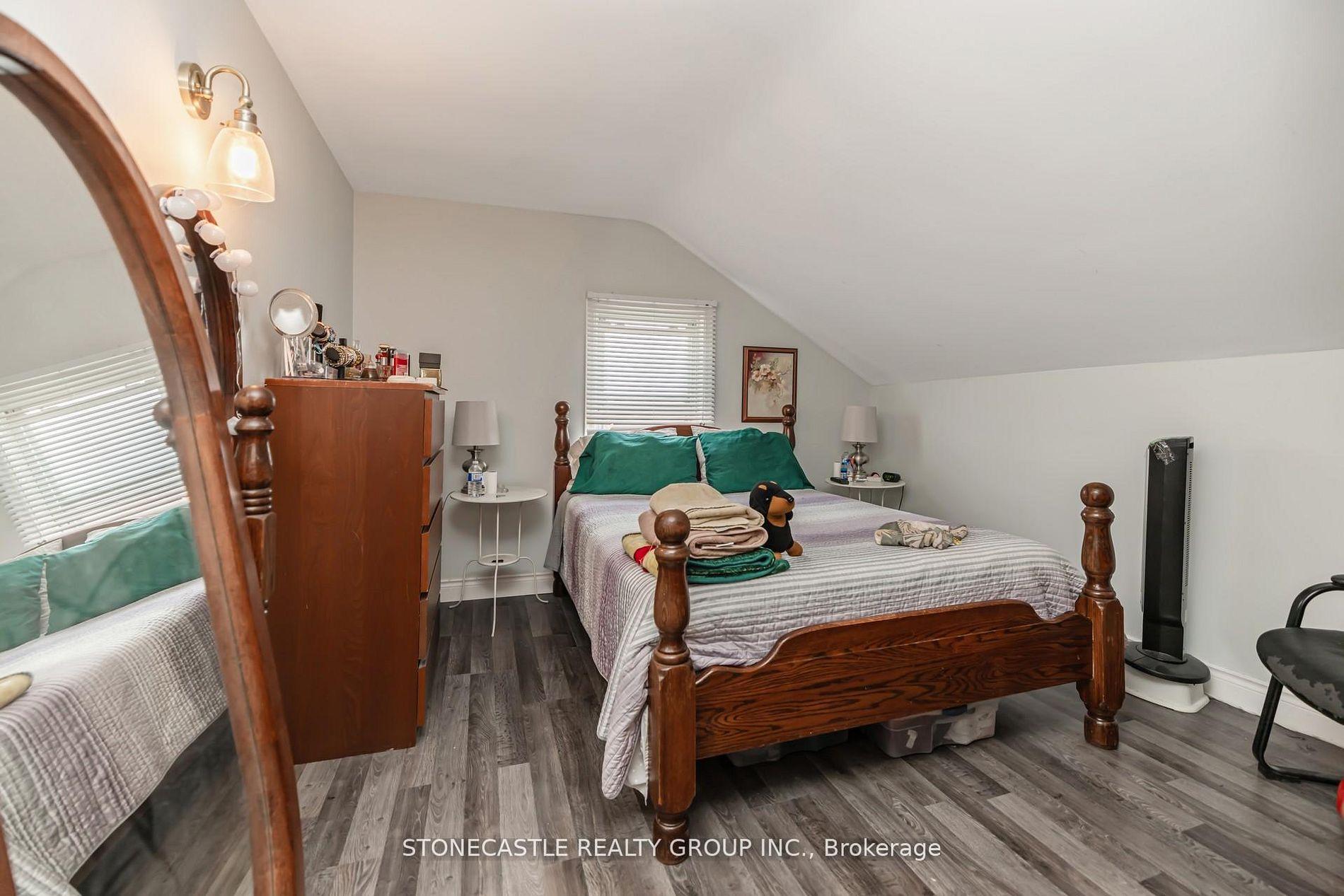 Photo 14 of 2321 Major Mackenzie Drive W, Vaughan, Maple — HOMEH