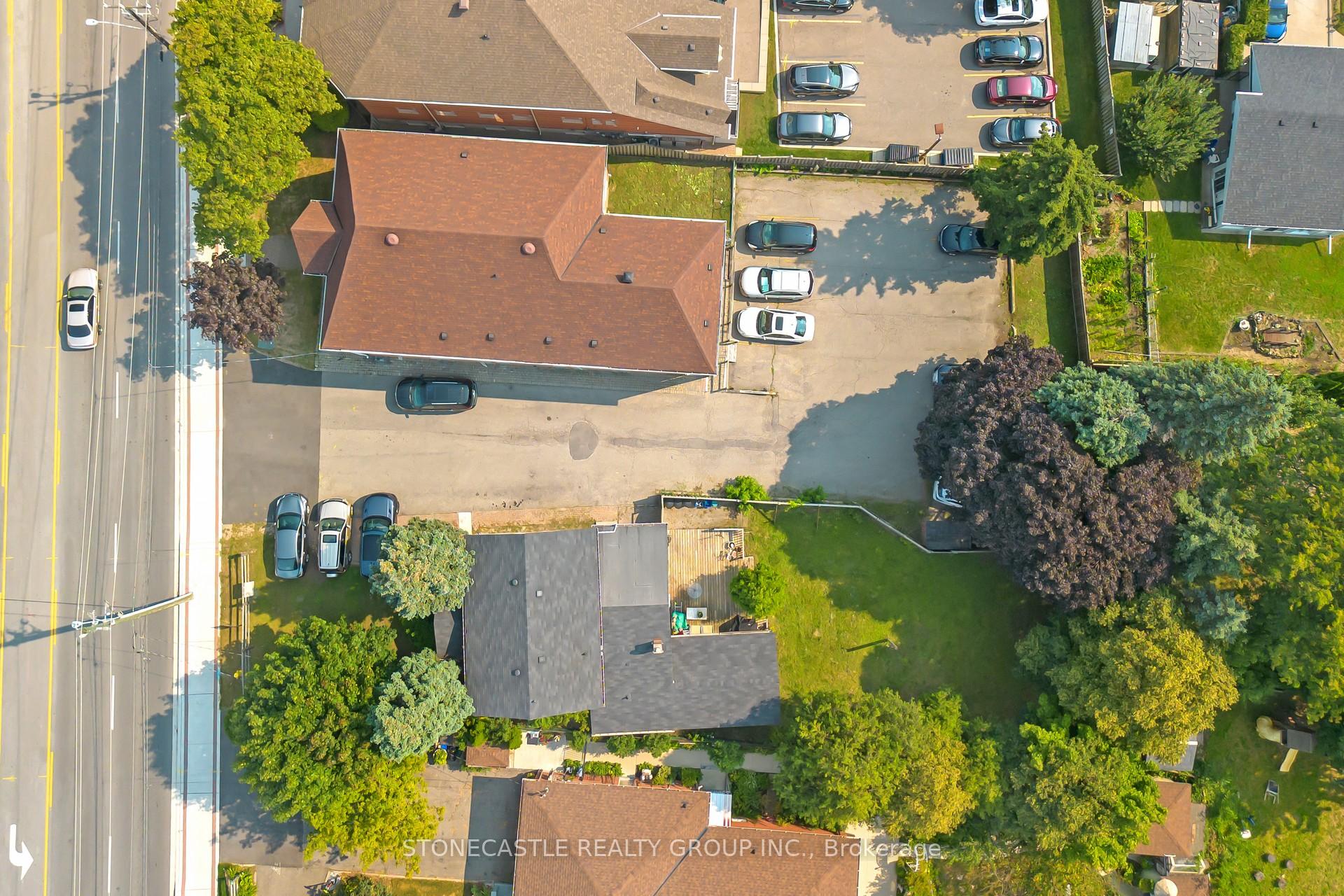 Photo 2 of 2321 Major Mackenzie Drive W, Vaughan, Maple — HOMEH