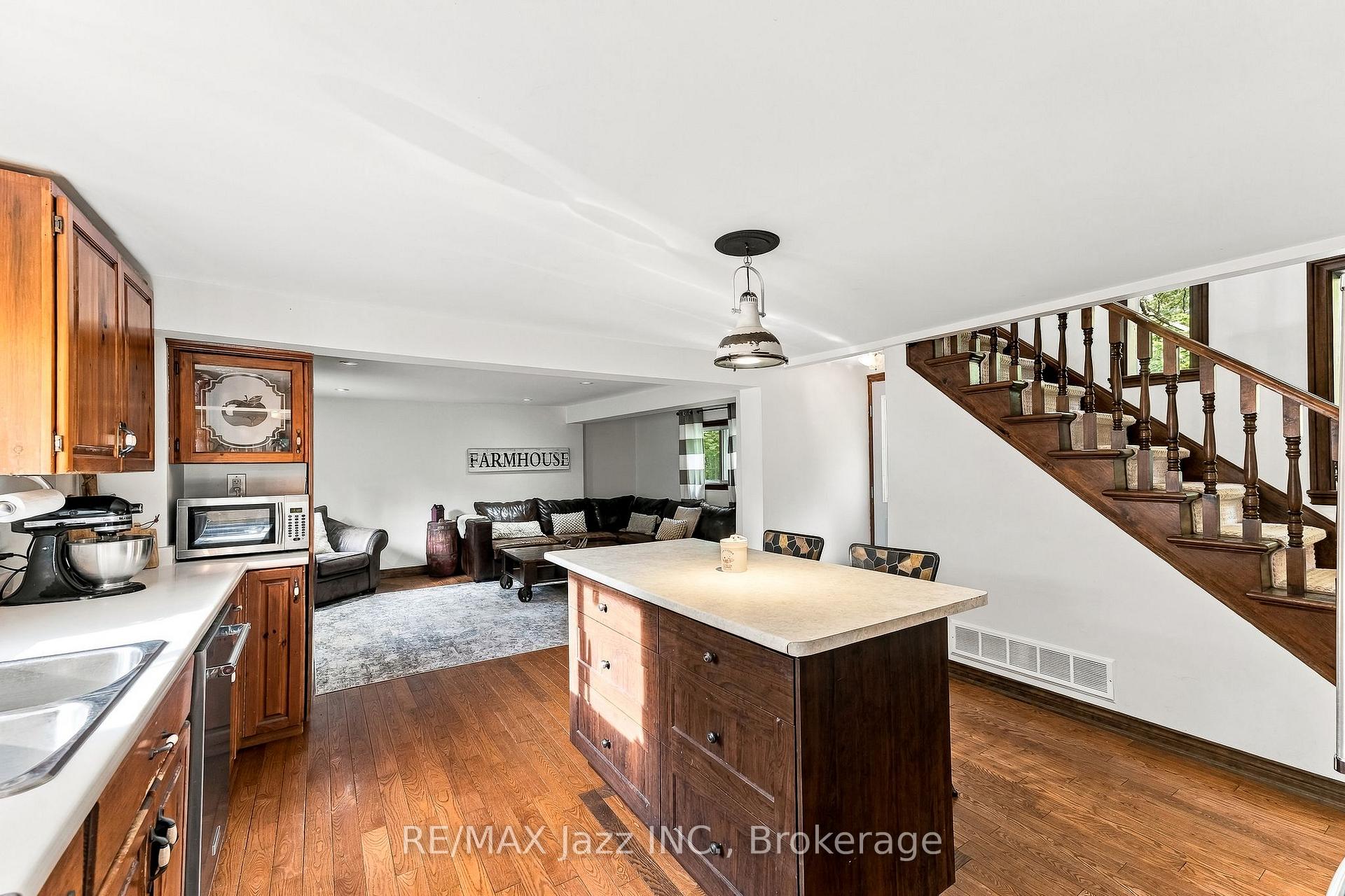 Photo 11 of 525 Scugog 4 Line, Scugog, Port Perry — HOMEH