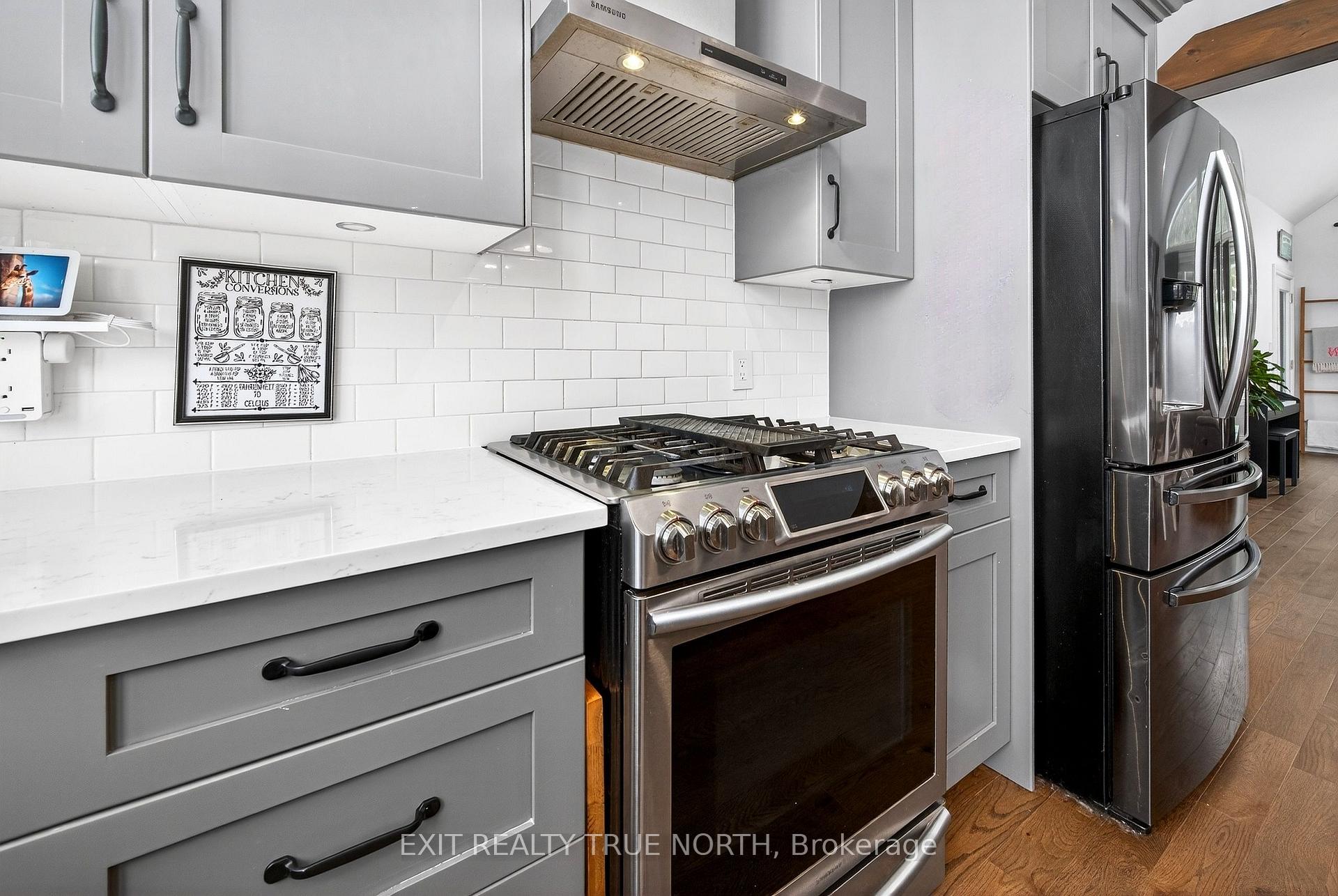 Photo 9 of 139 Rue Eric, Tiny, Lafontaine — HOMEH