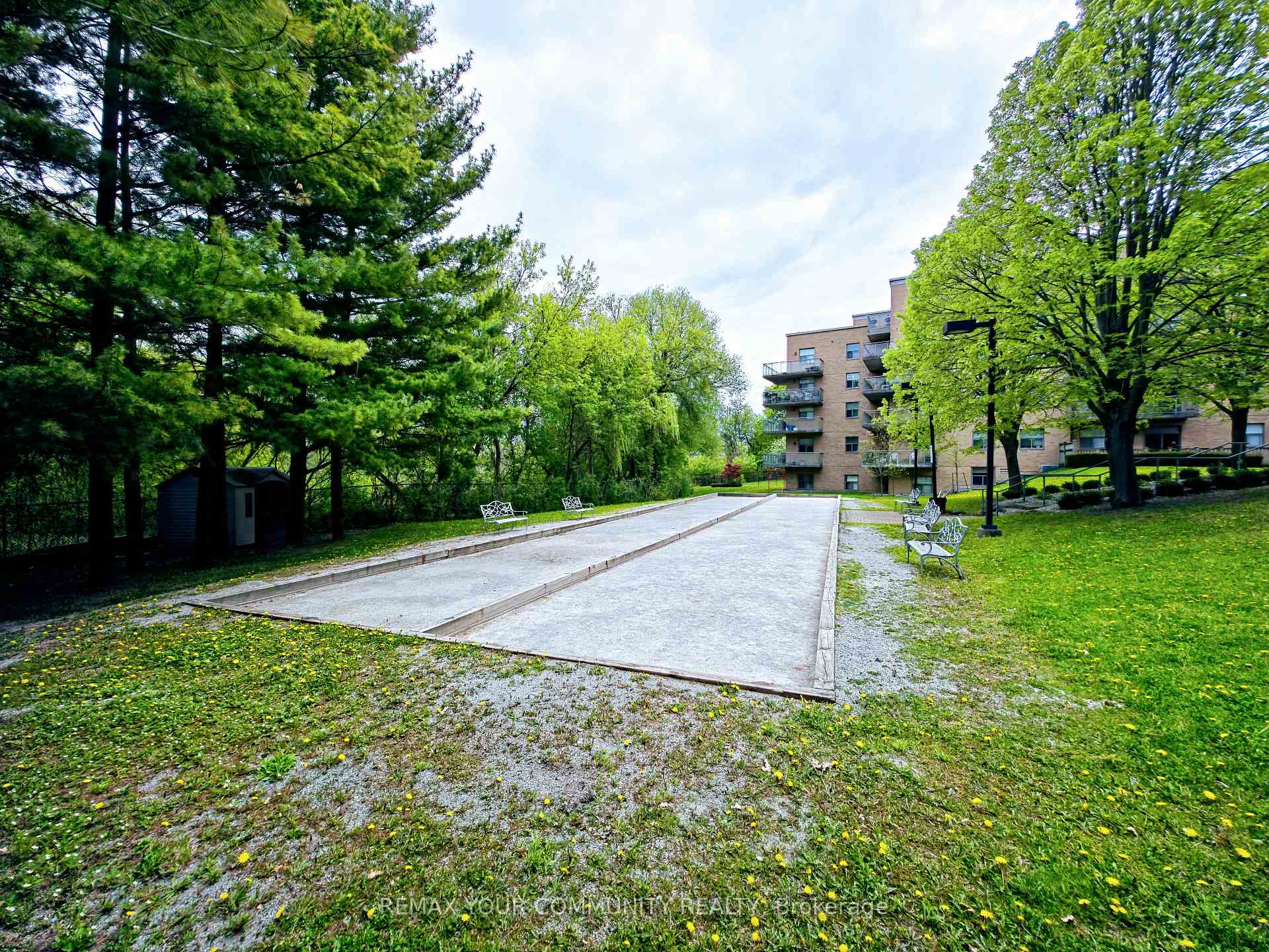 Photo 4 of Unit 114, 2504 Rutherford Road, Vaughan, Maple — HOMEH