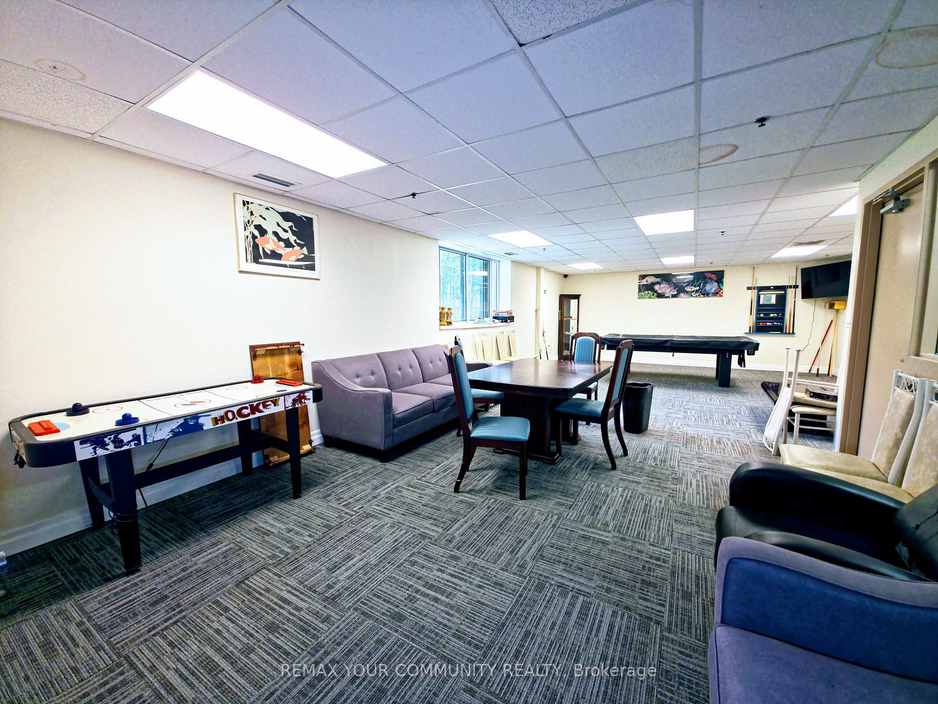 Photo 8 of Unit 114, 2504 Rutherford Road, Vaughan, Maple — HOMEH