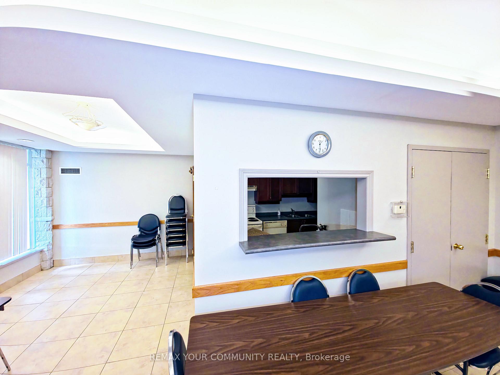 Photo 10 of Unit 114, 2504 Rutherford Road, Vaughan, Maple — HOMEH
