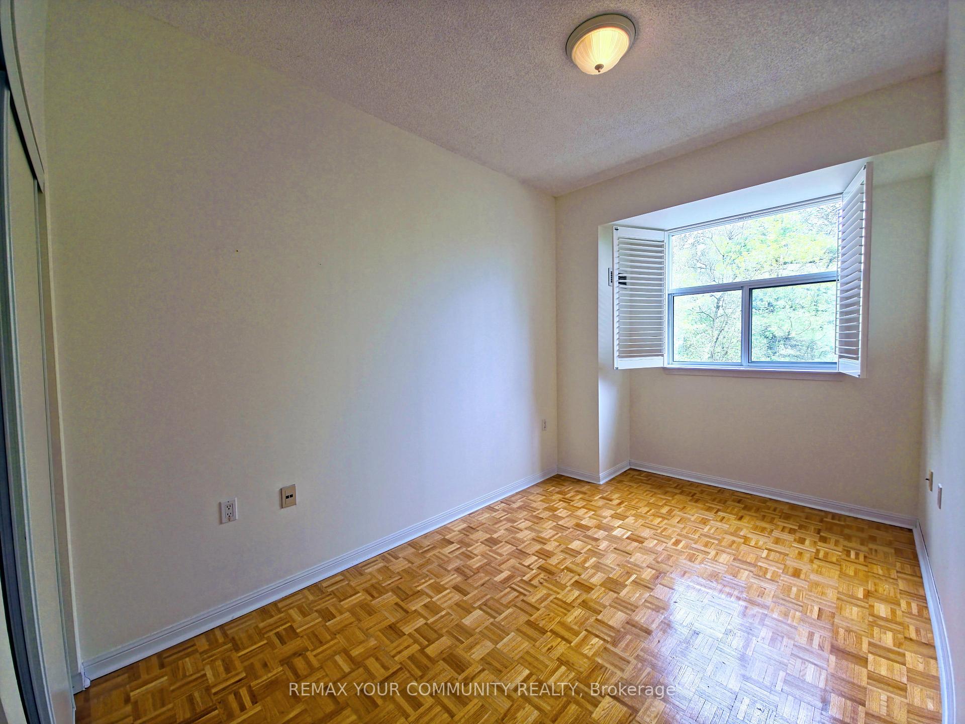 Photo 22 of Unit 114, 2504 Rutherford Road, Vaughan, Maple — HOMEH